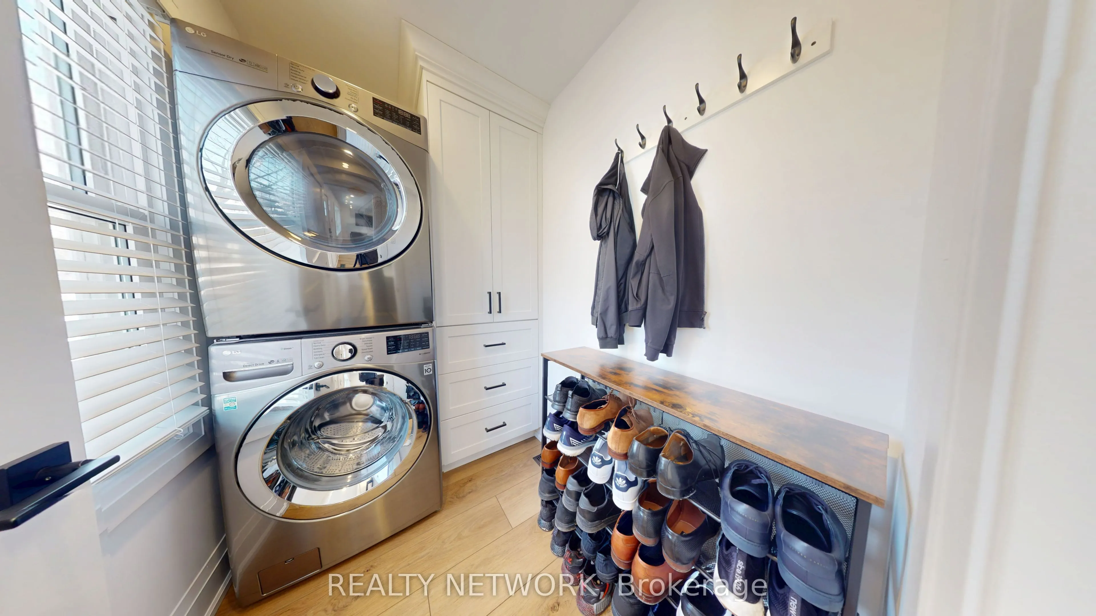 211 East 33rd Street