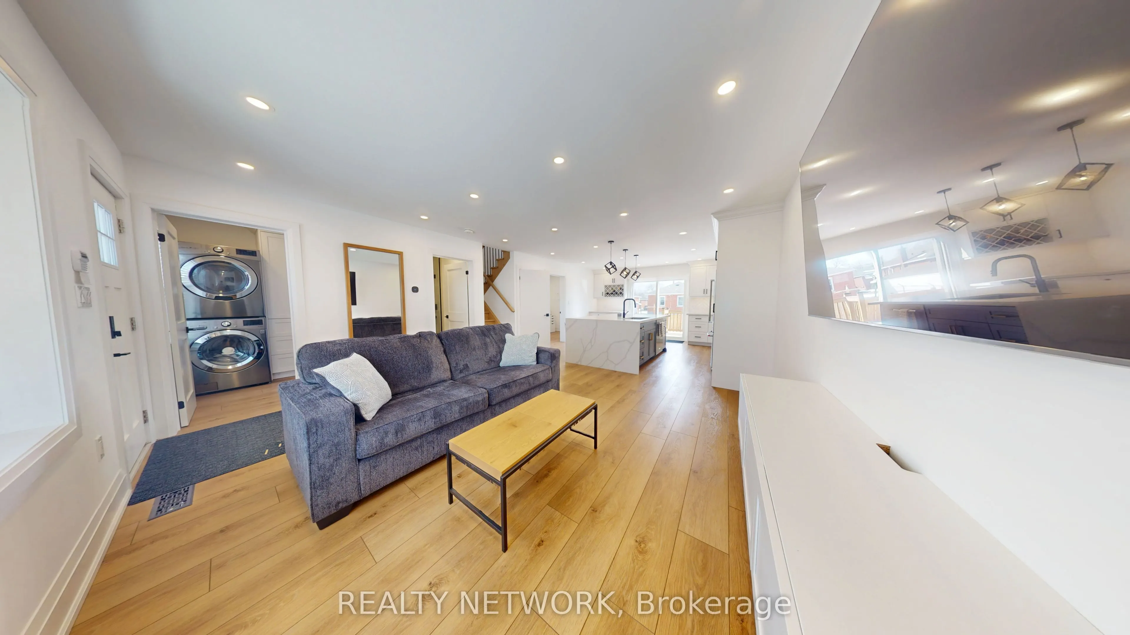 211 East 33rd Street