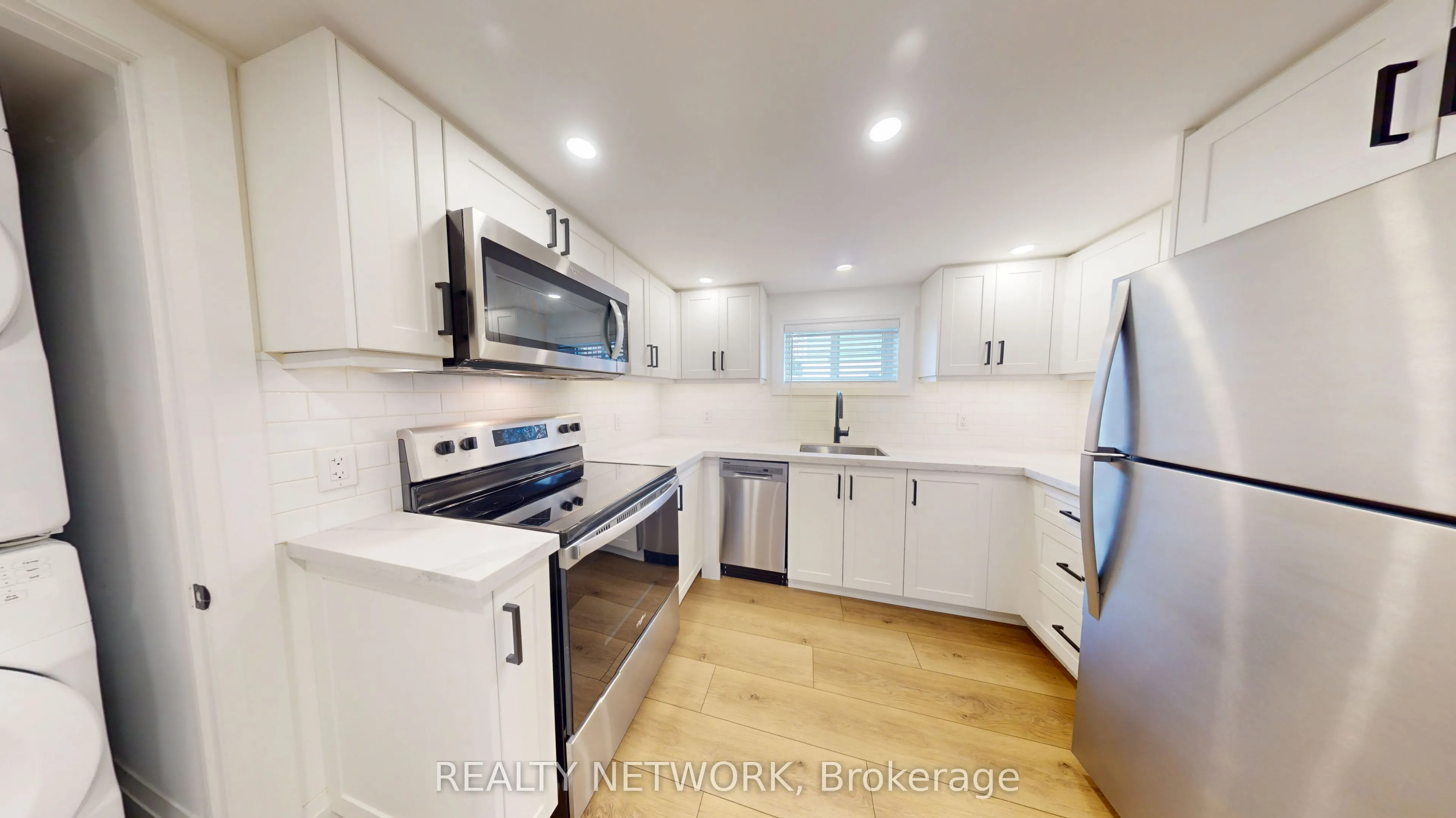 211 East 33rd Street