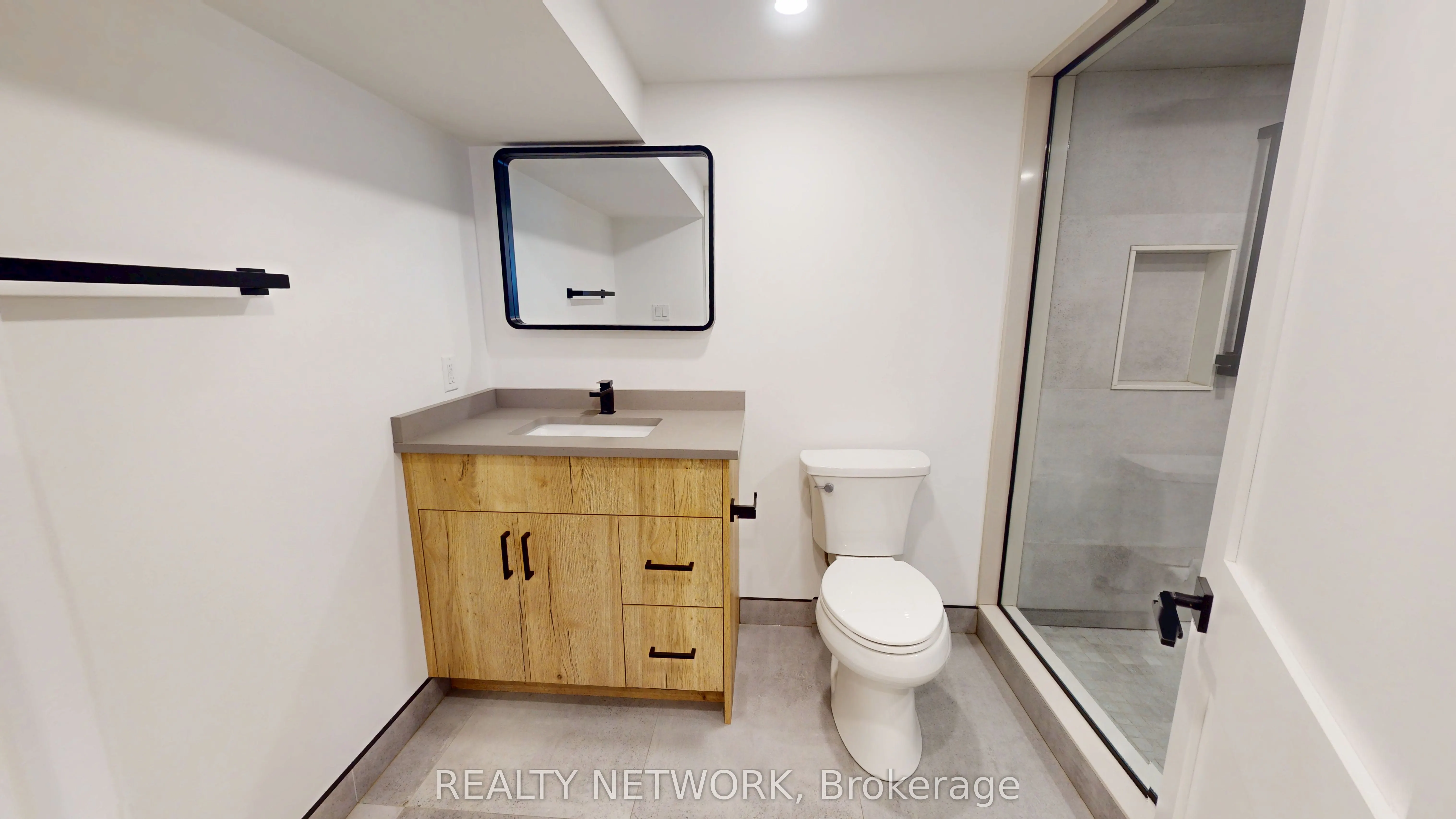 211 East 33rd Street