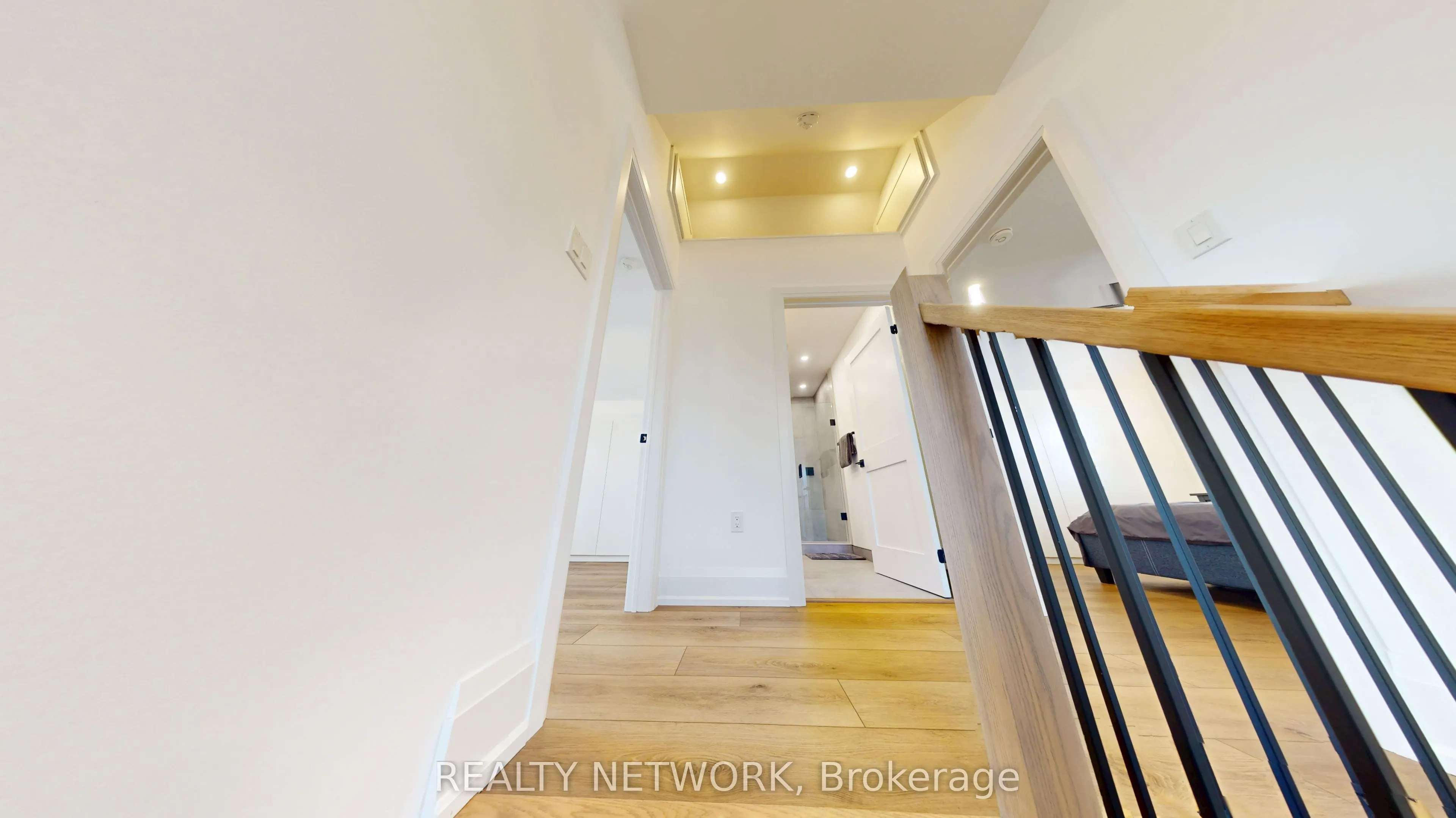 211 East 33rd Street