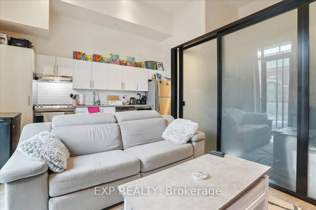121 King Street E, #105