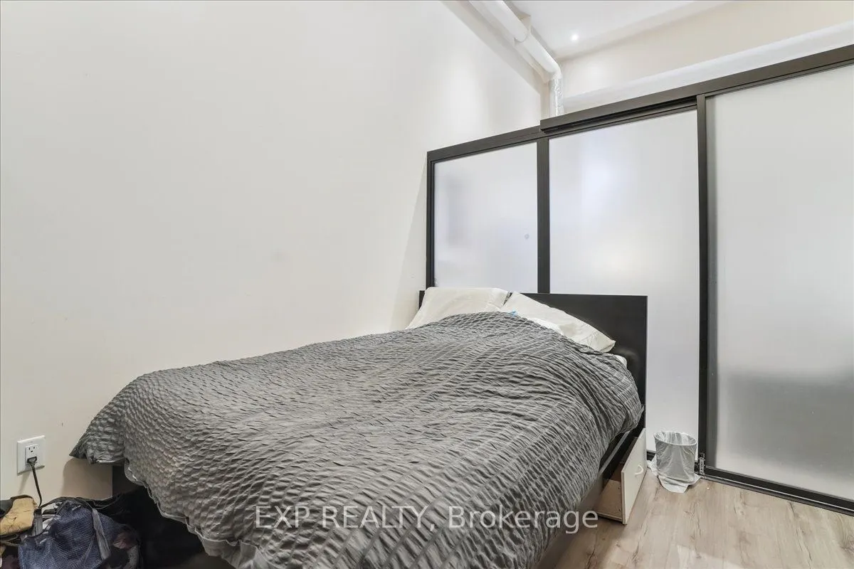 121 King Street E, #105