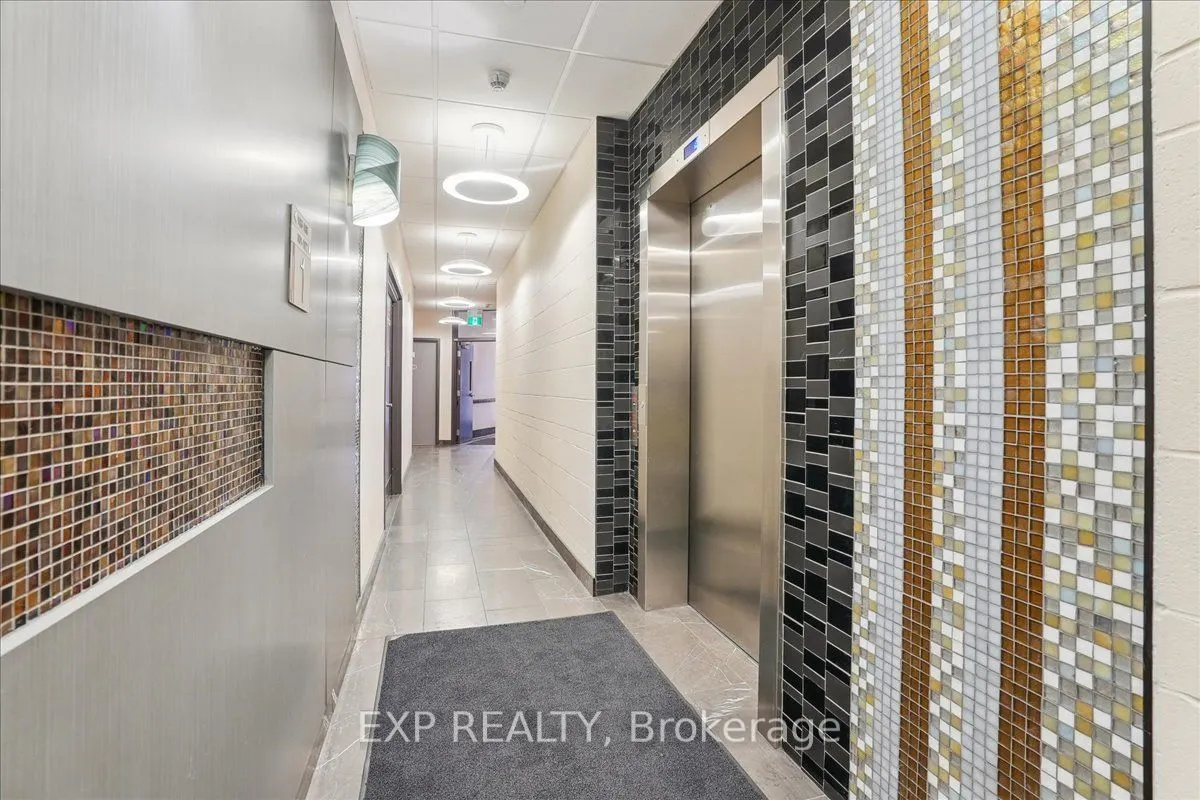 121 King Street E, #105