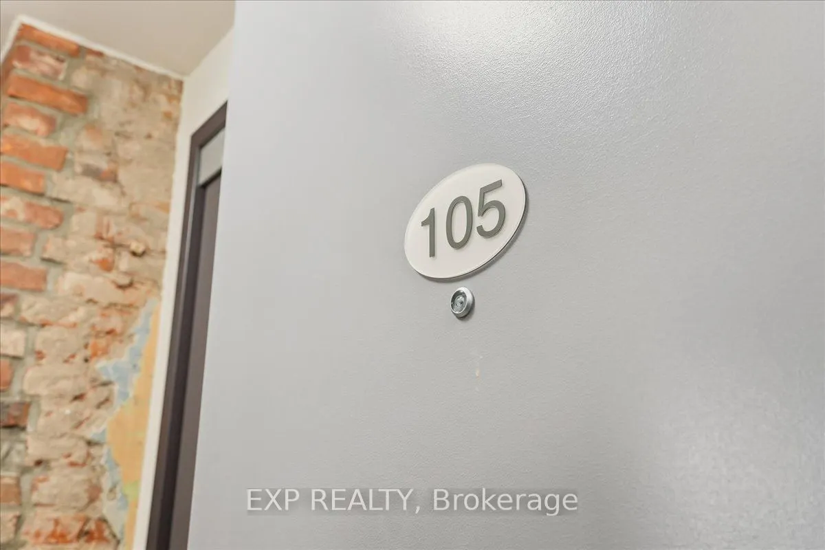 121 King Street E, #105