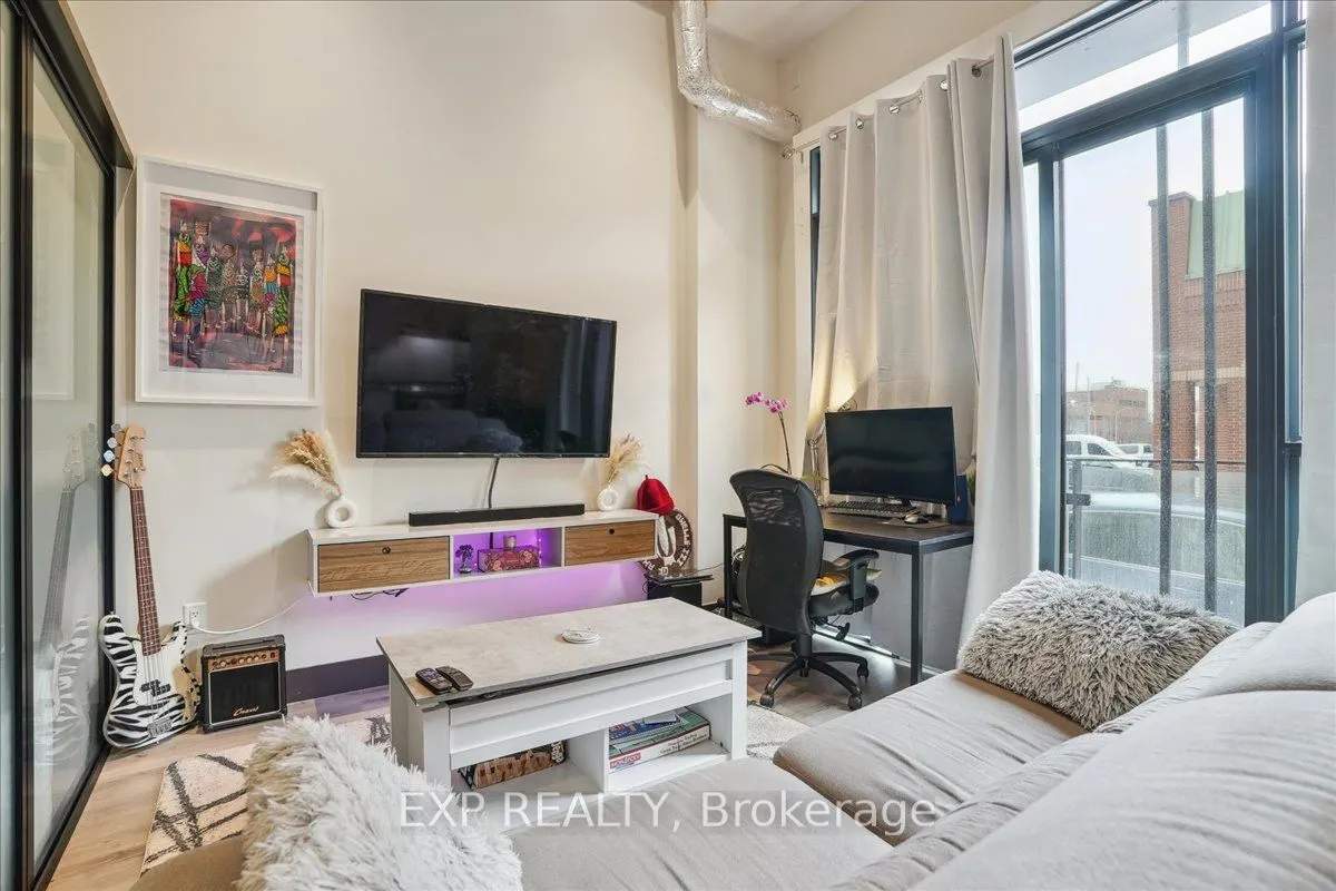 121 King Street E, #105