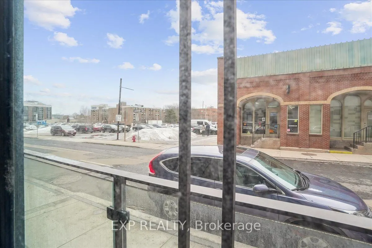 121 King Street E, #105