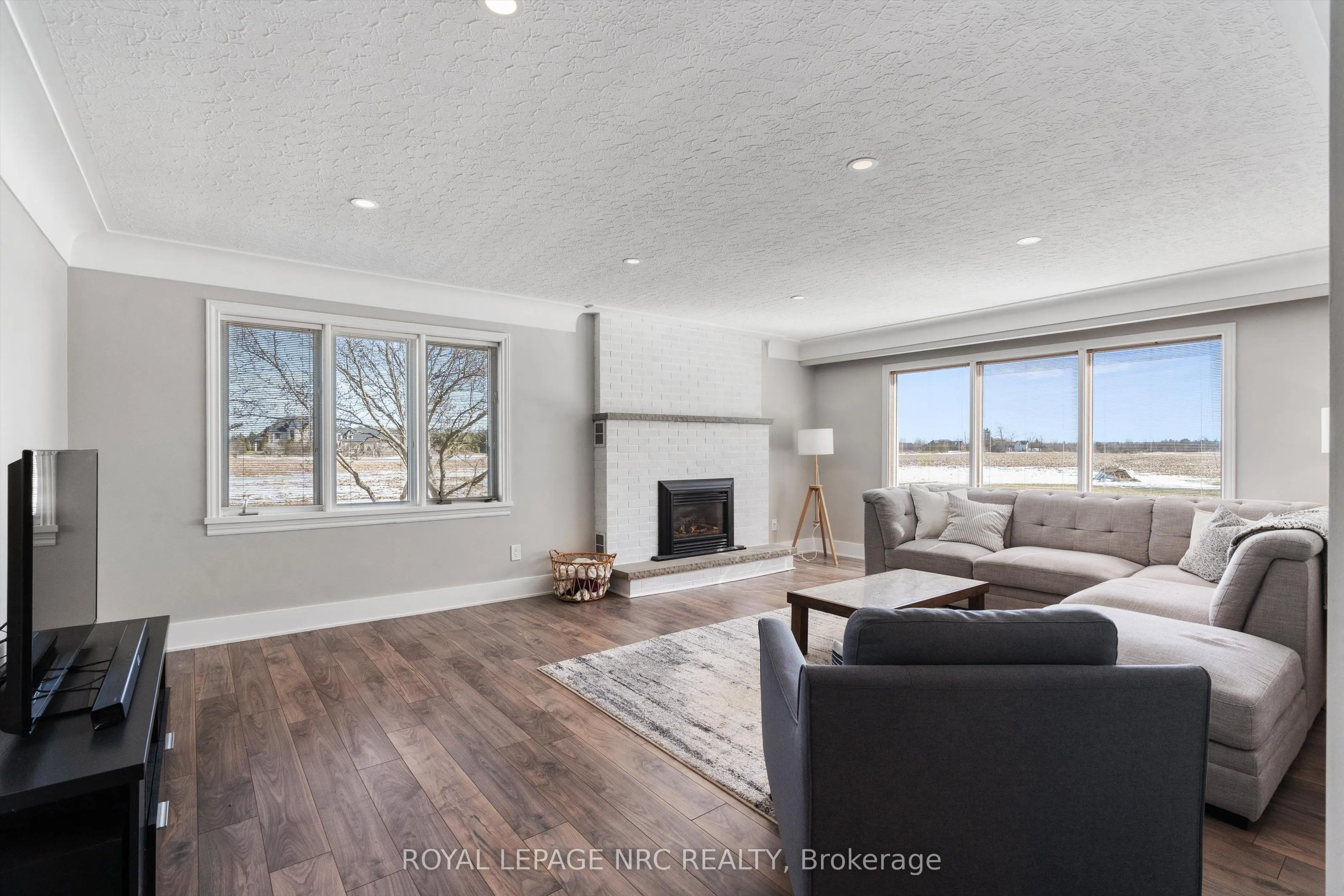 322 Foss Road