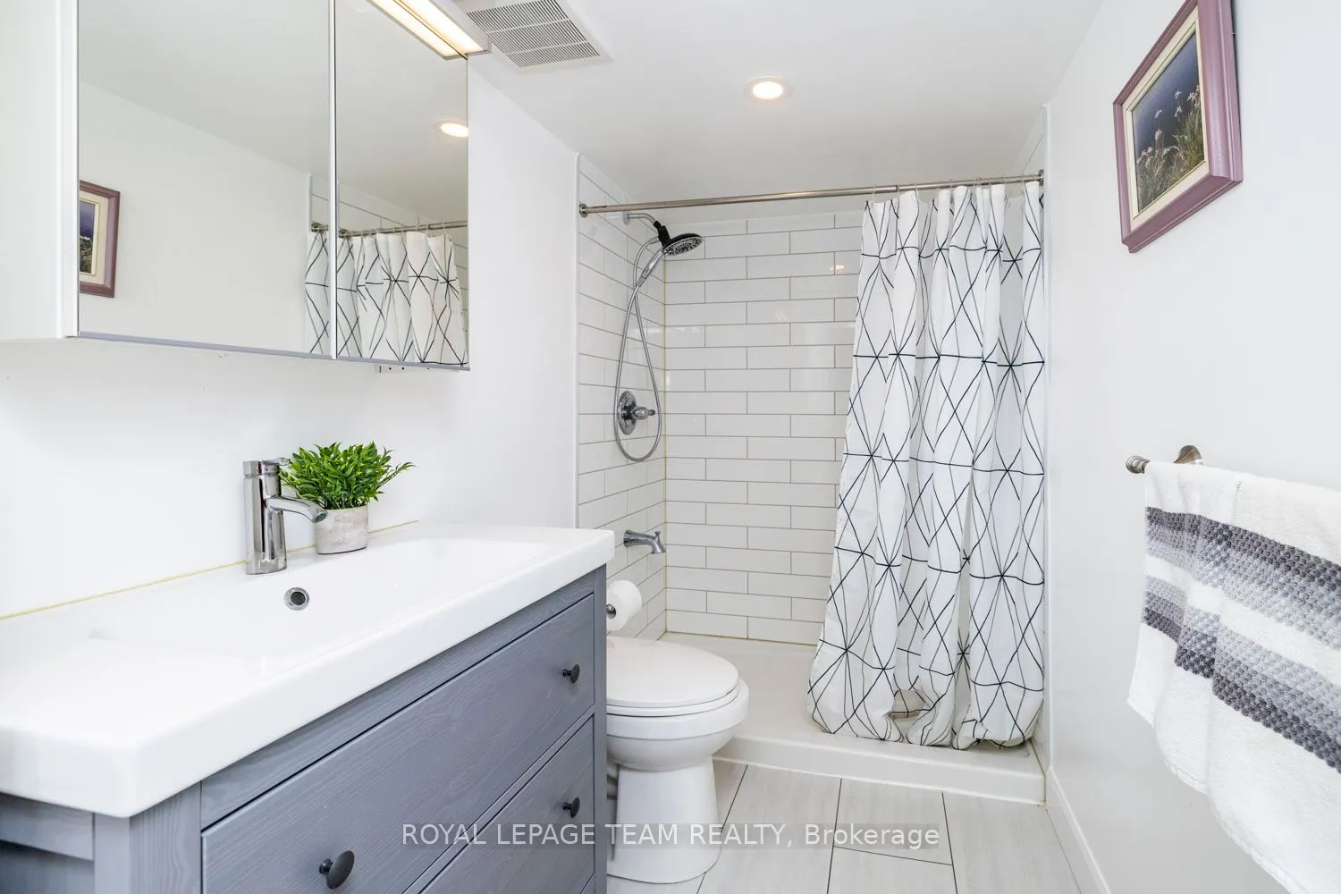 213 CABRELLE Place