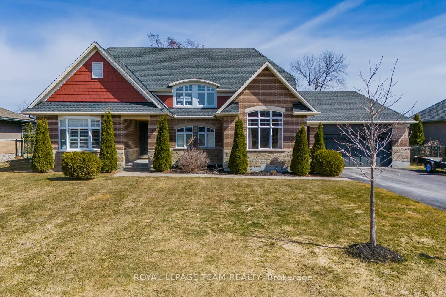 213 CABRELLE Place