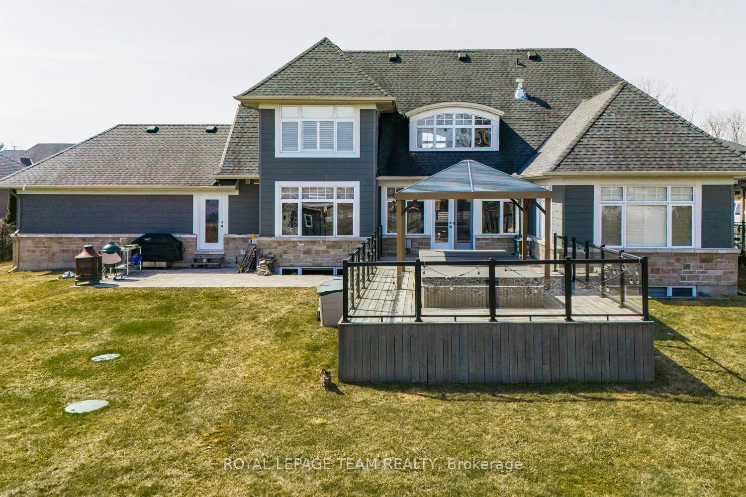 213 CABRELLE Place