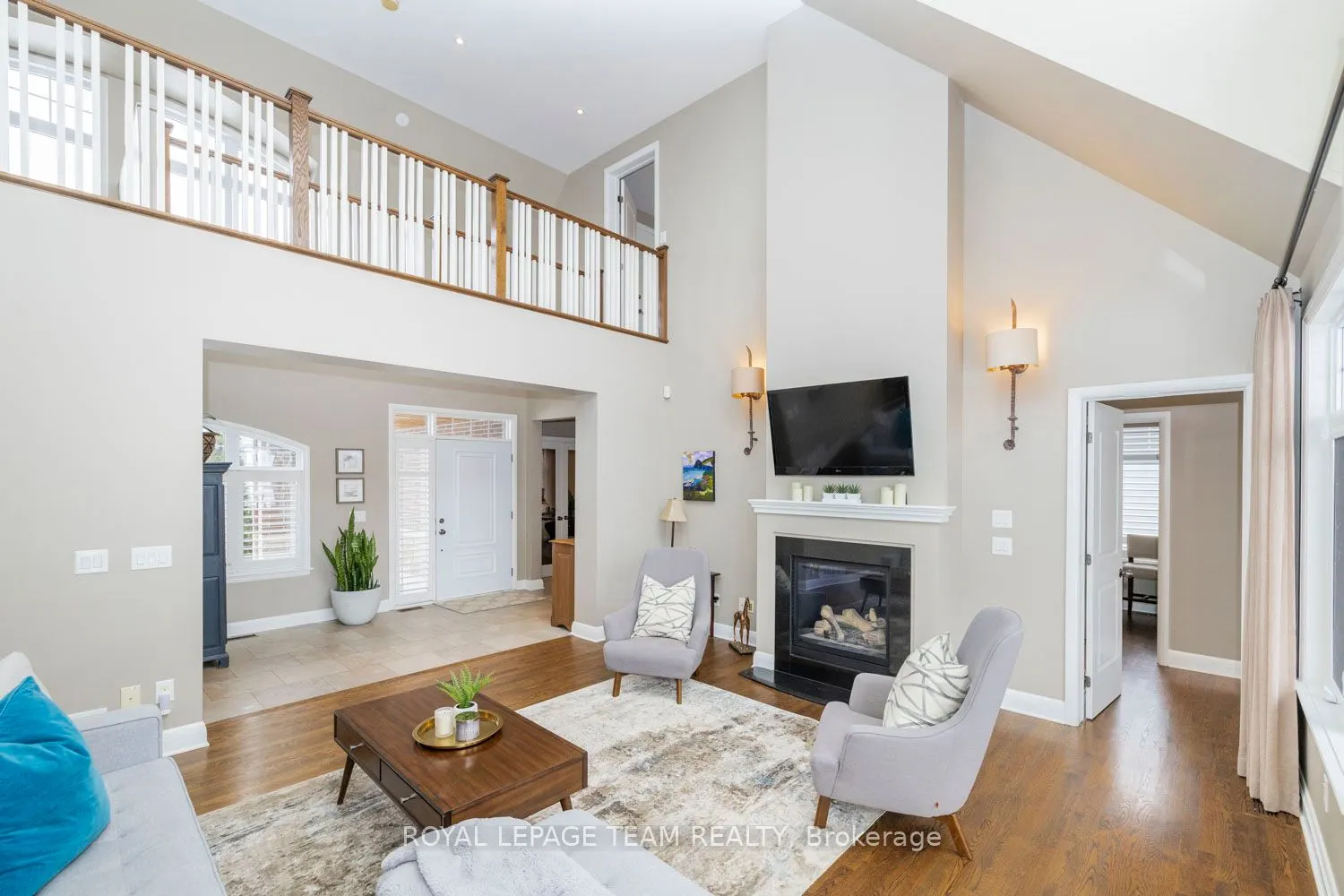 213 CABRELLE Place