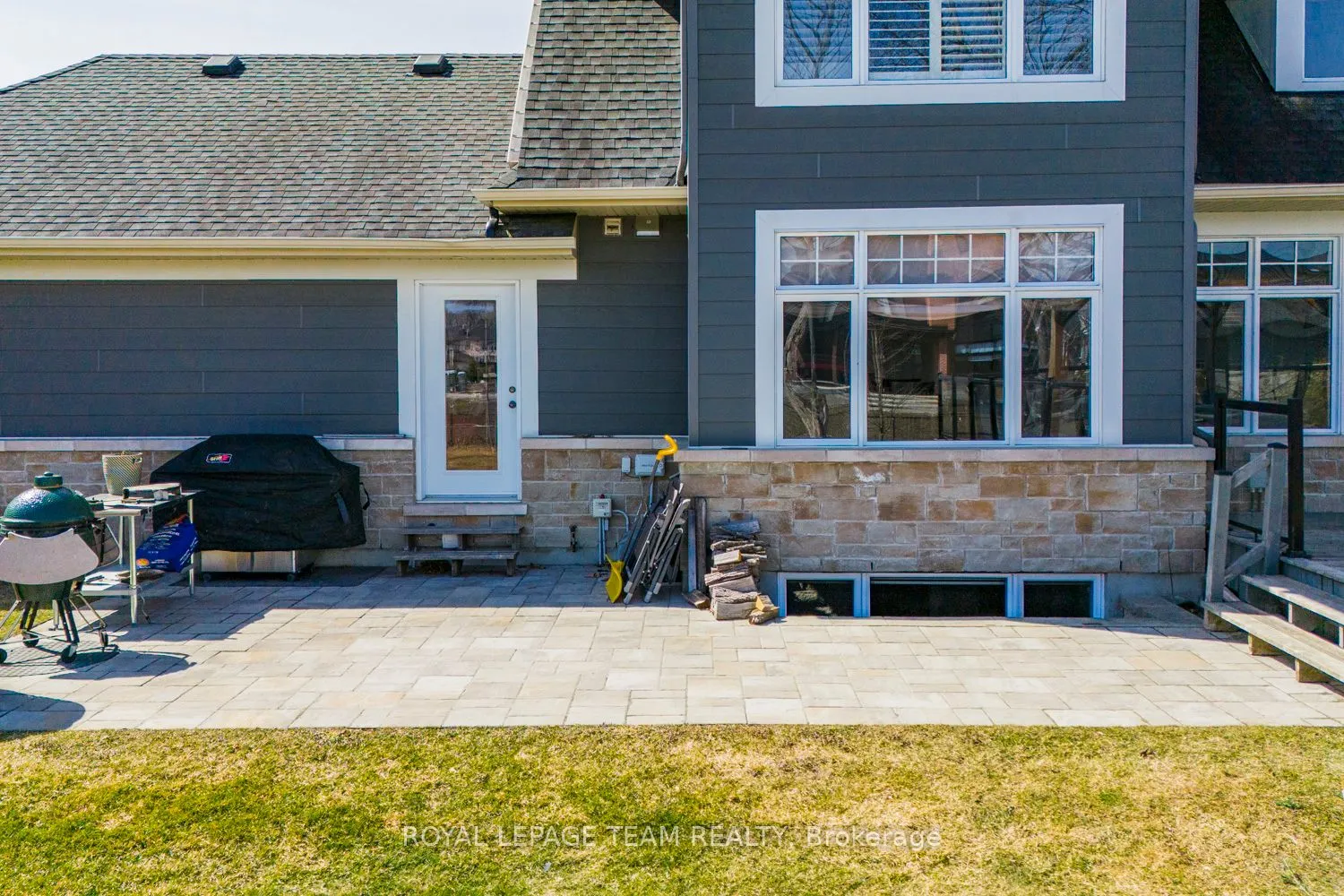 213 CABRELLE Place