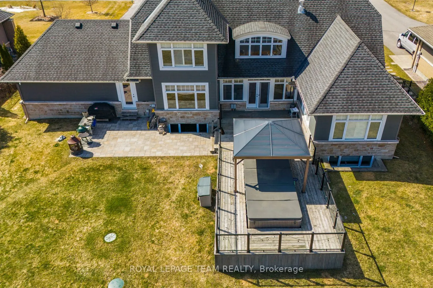 213 CABRELLE Place