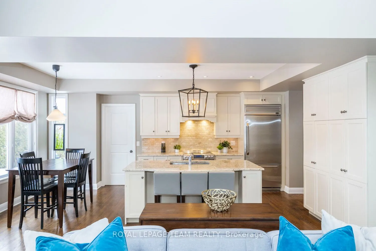 213 CABRELLE Place