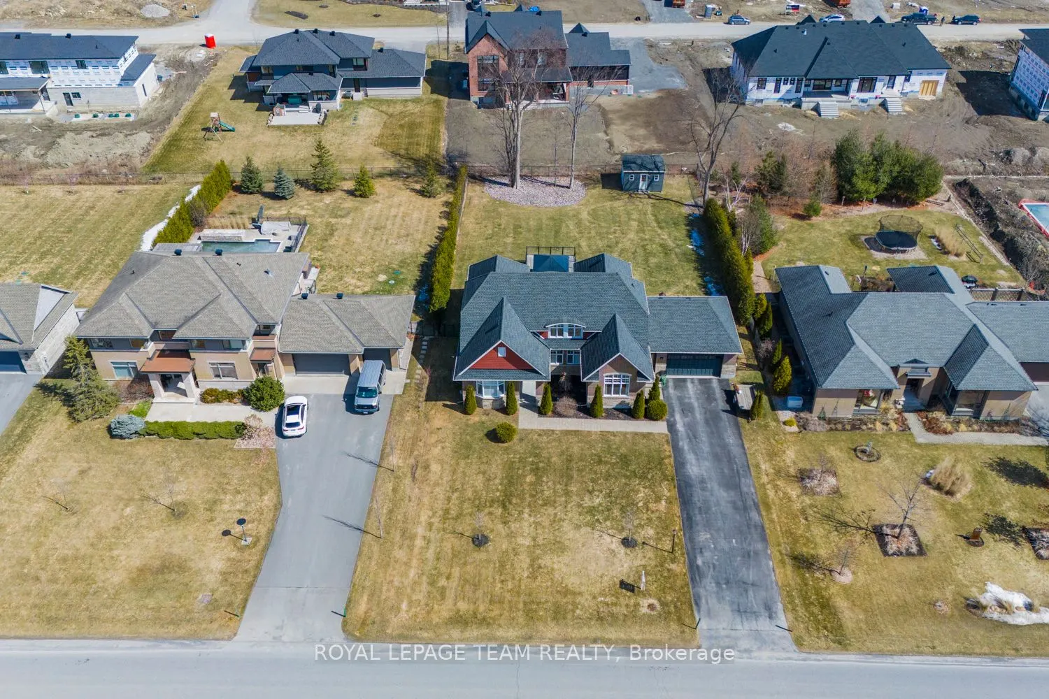213 CABRELLE Place
