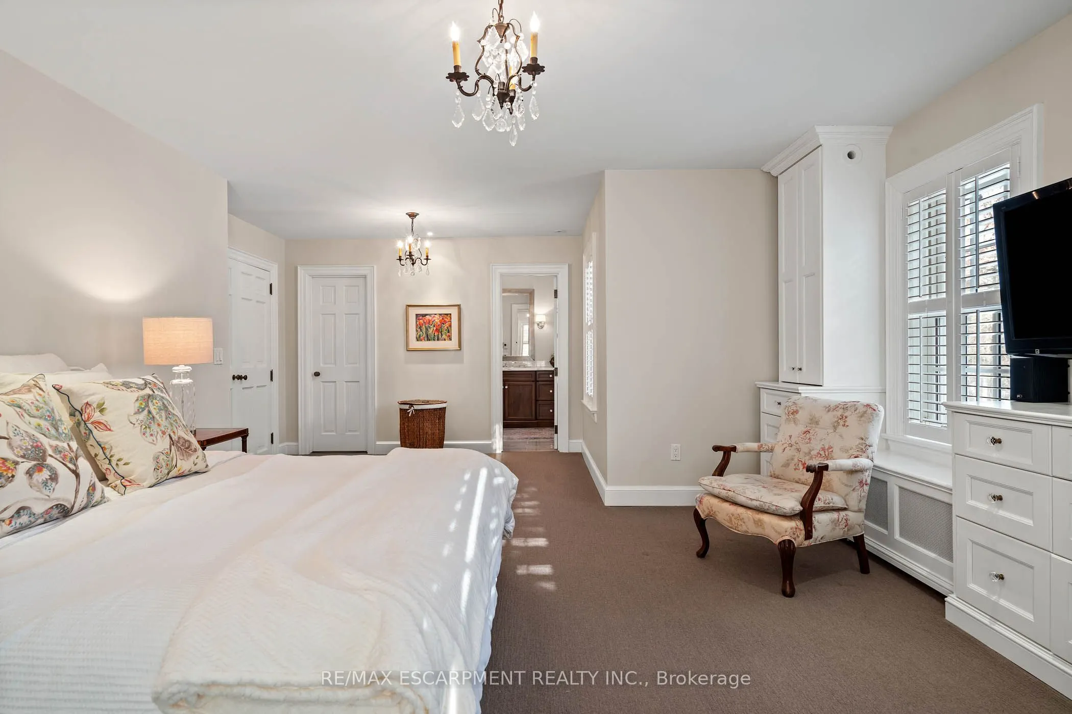 5 Mayfair Place