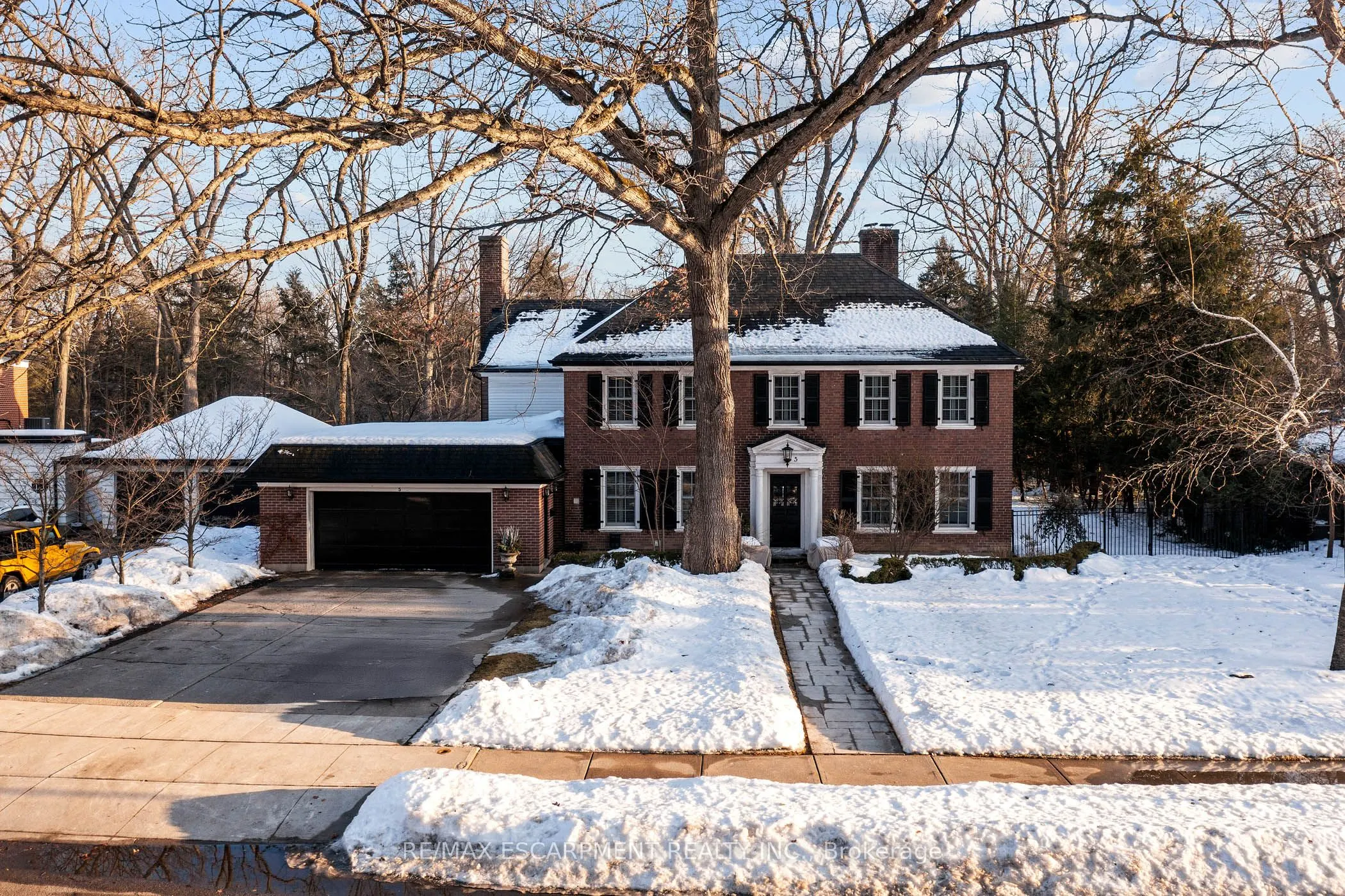5 Mayfair Place