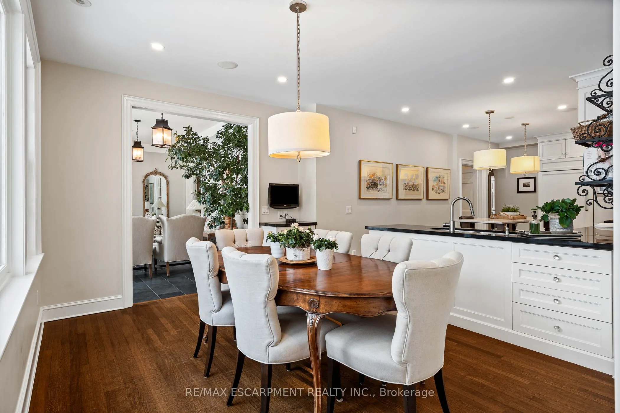 5 Mayfair Place