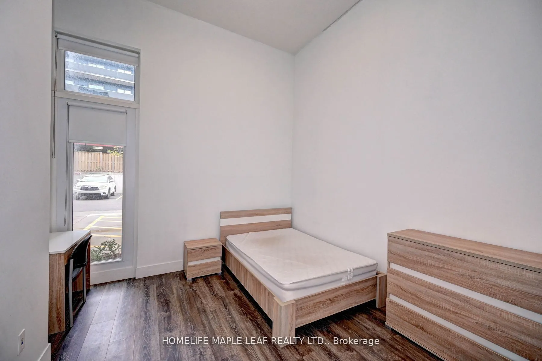 253 ALBERT Street W, #106