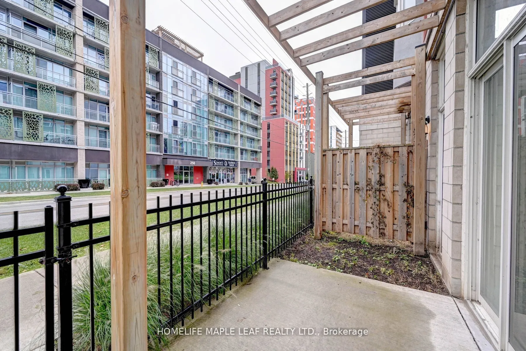 253 ALBERT Street W, #106