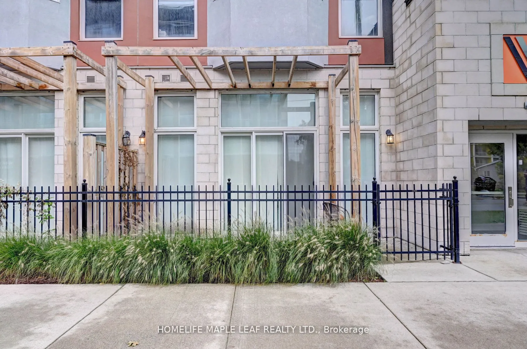 253 ALBERT Street W, #106