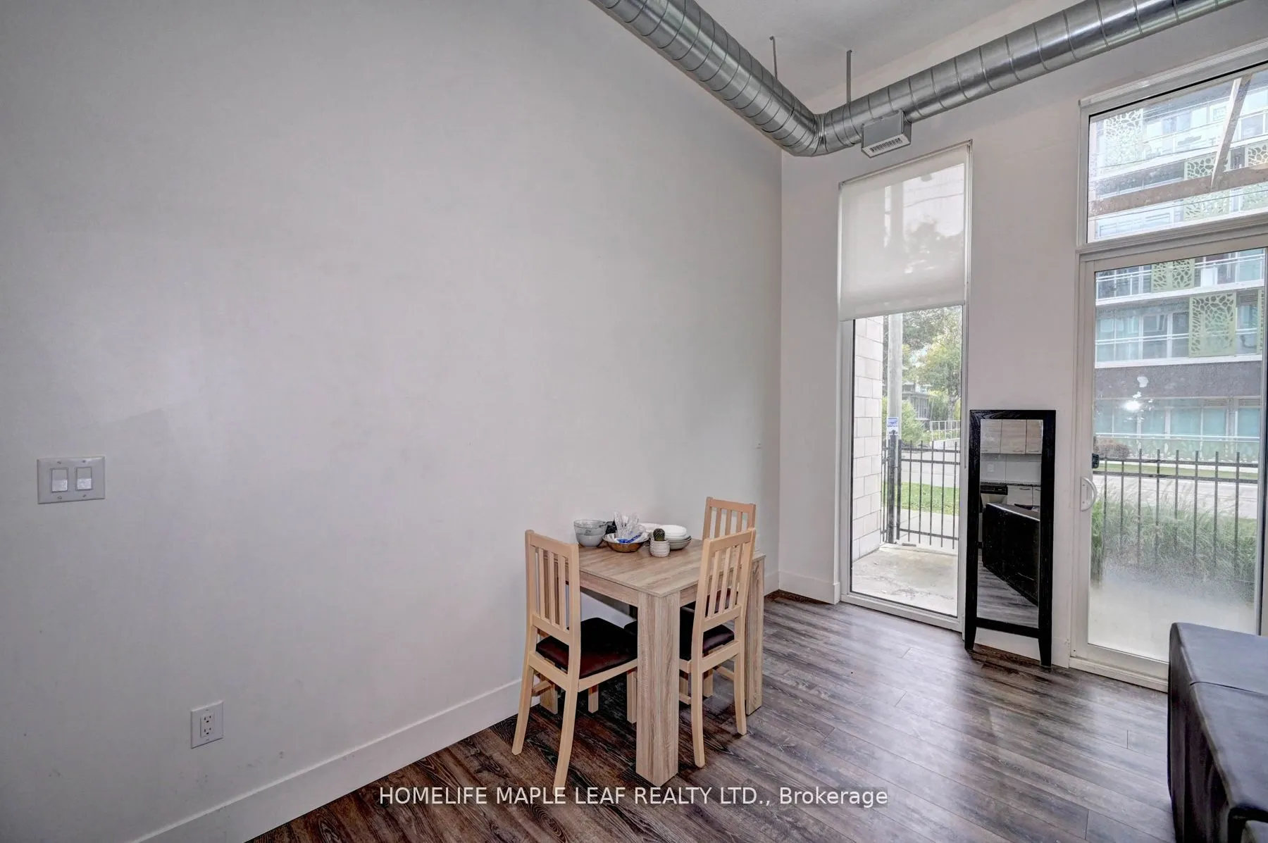 253 ALBERT Street W, #106