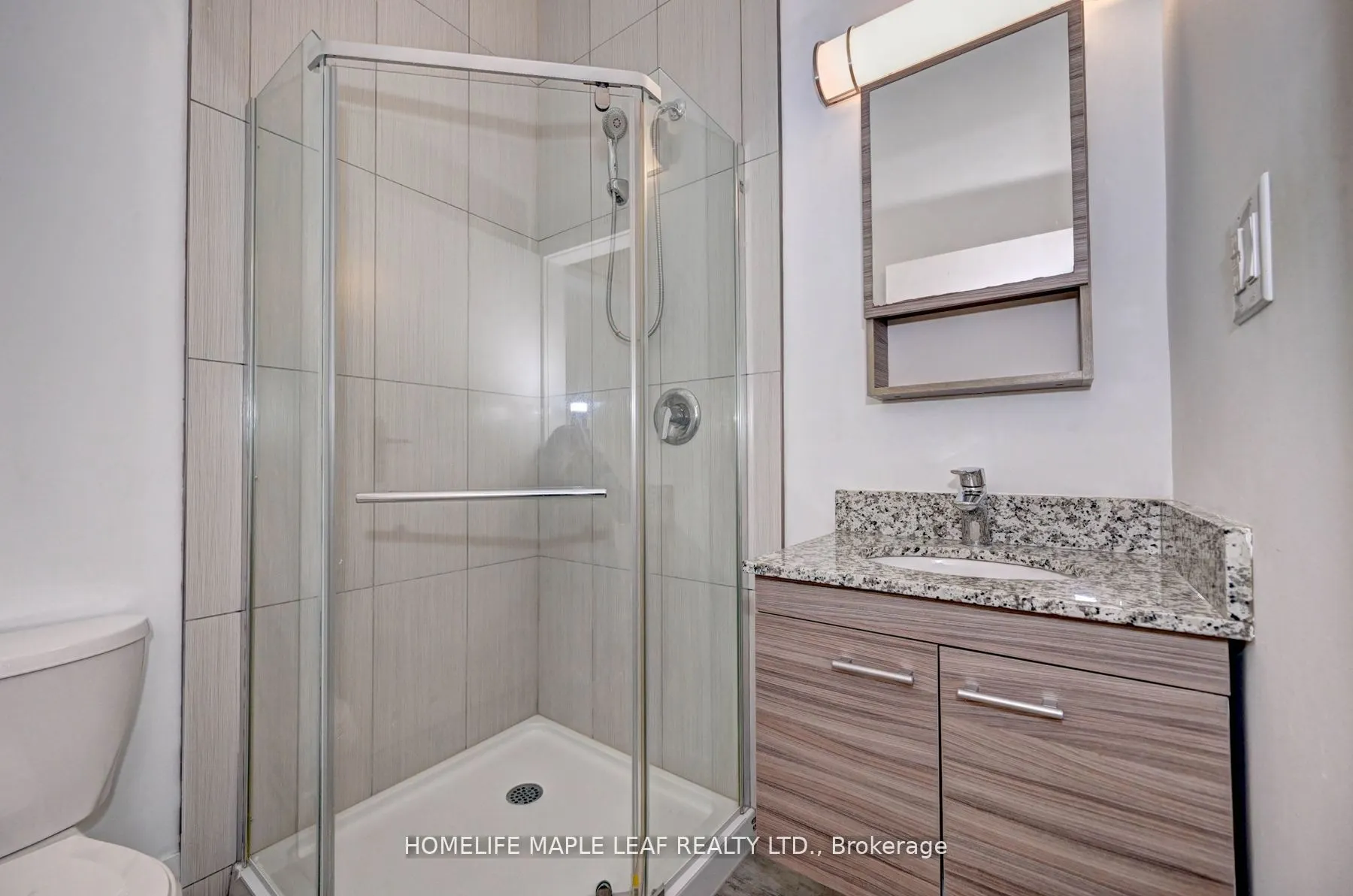 253 ALBERT Street W, #106