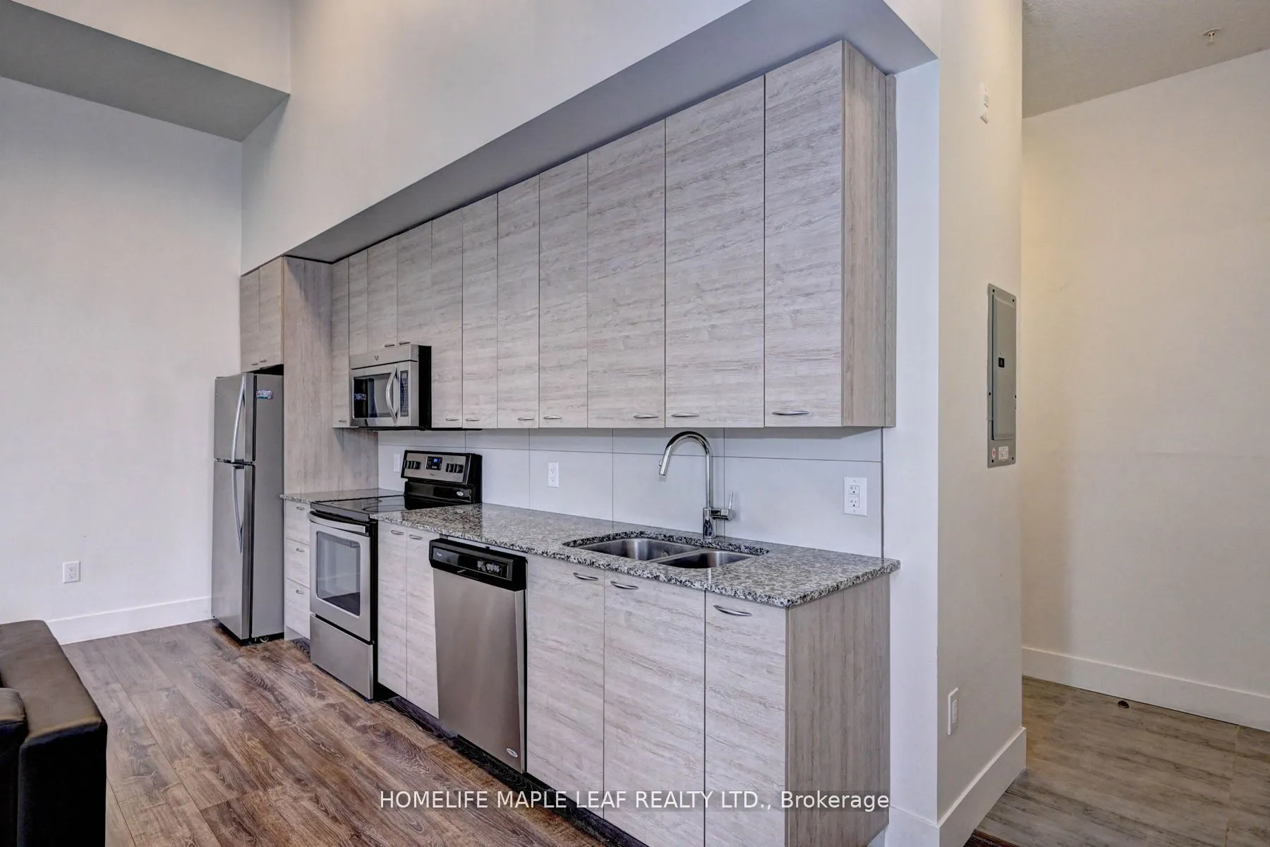 253 ALBERT Street W, #106
