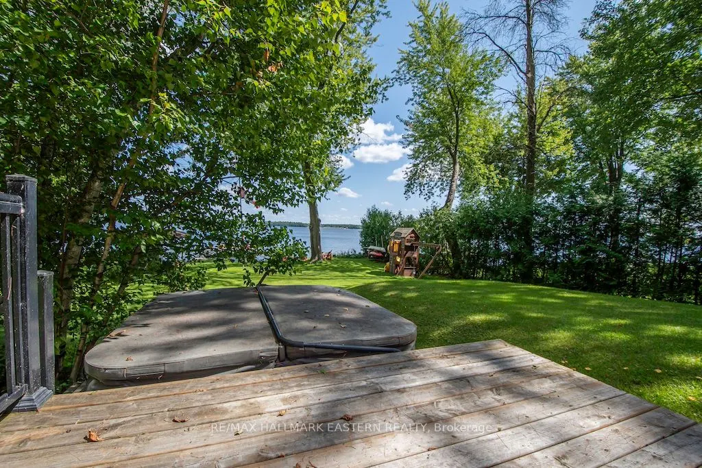 26 Manitou Lane