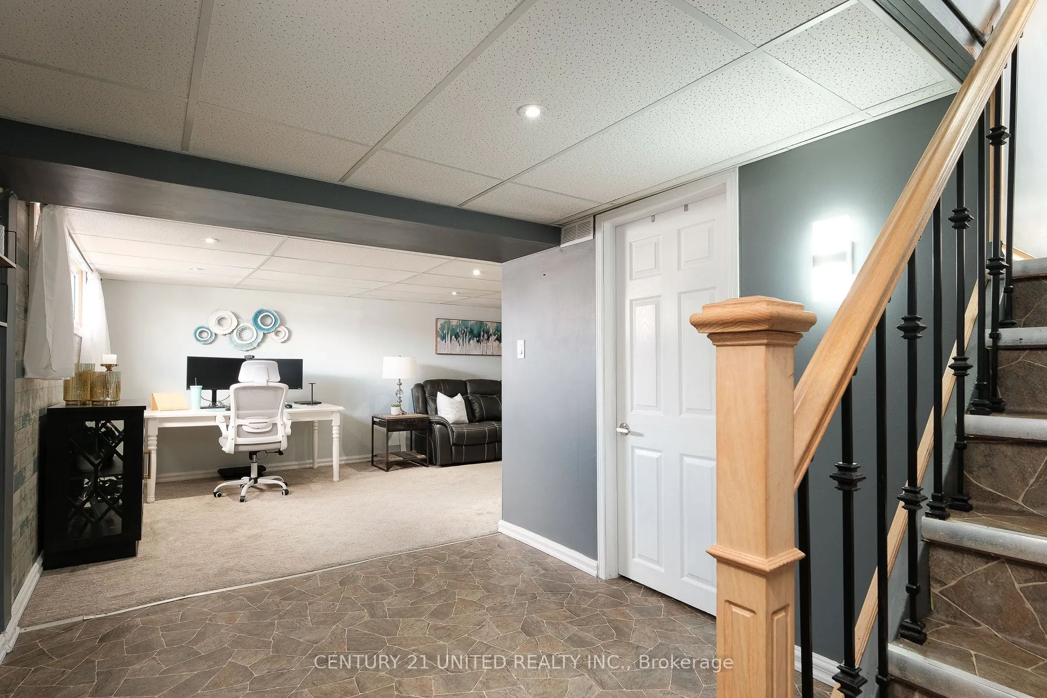 526 Robert Road