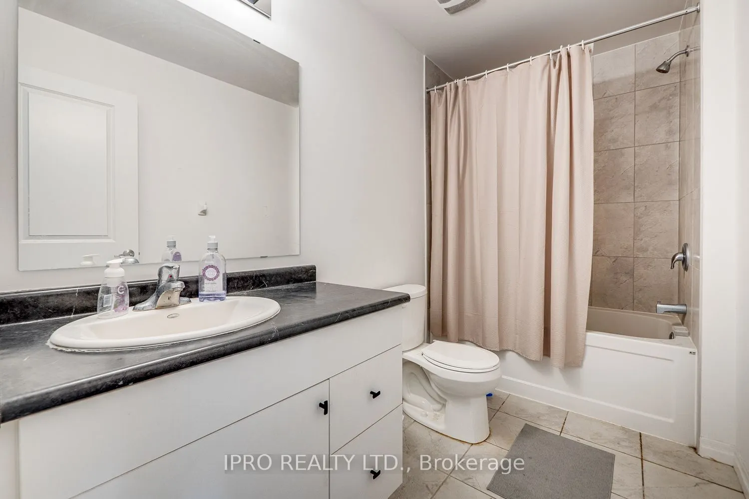 11 Shedrow Place