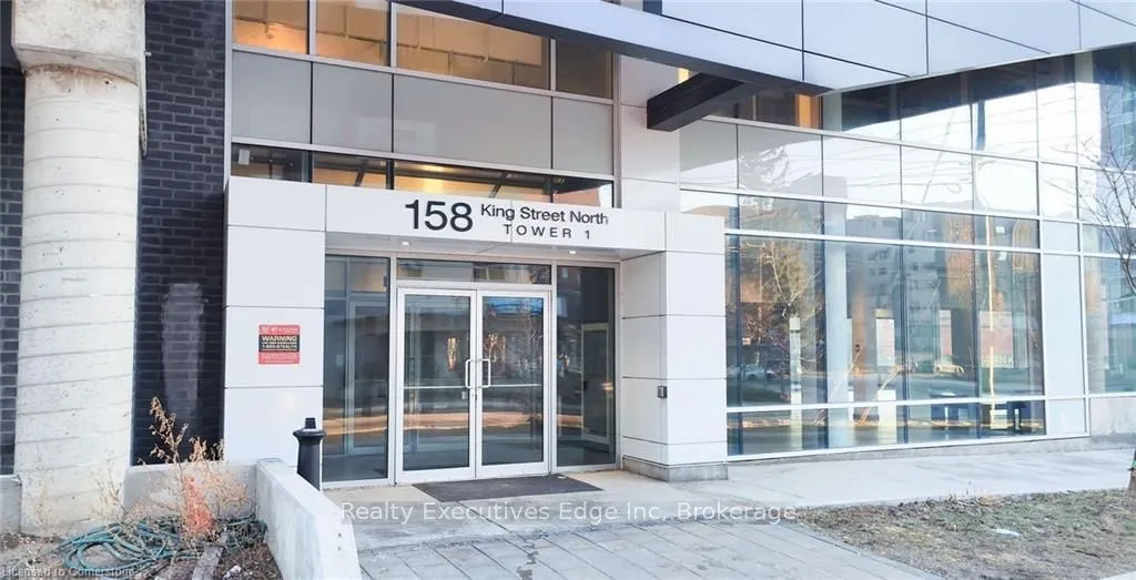 158 King Street N, #901
