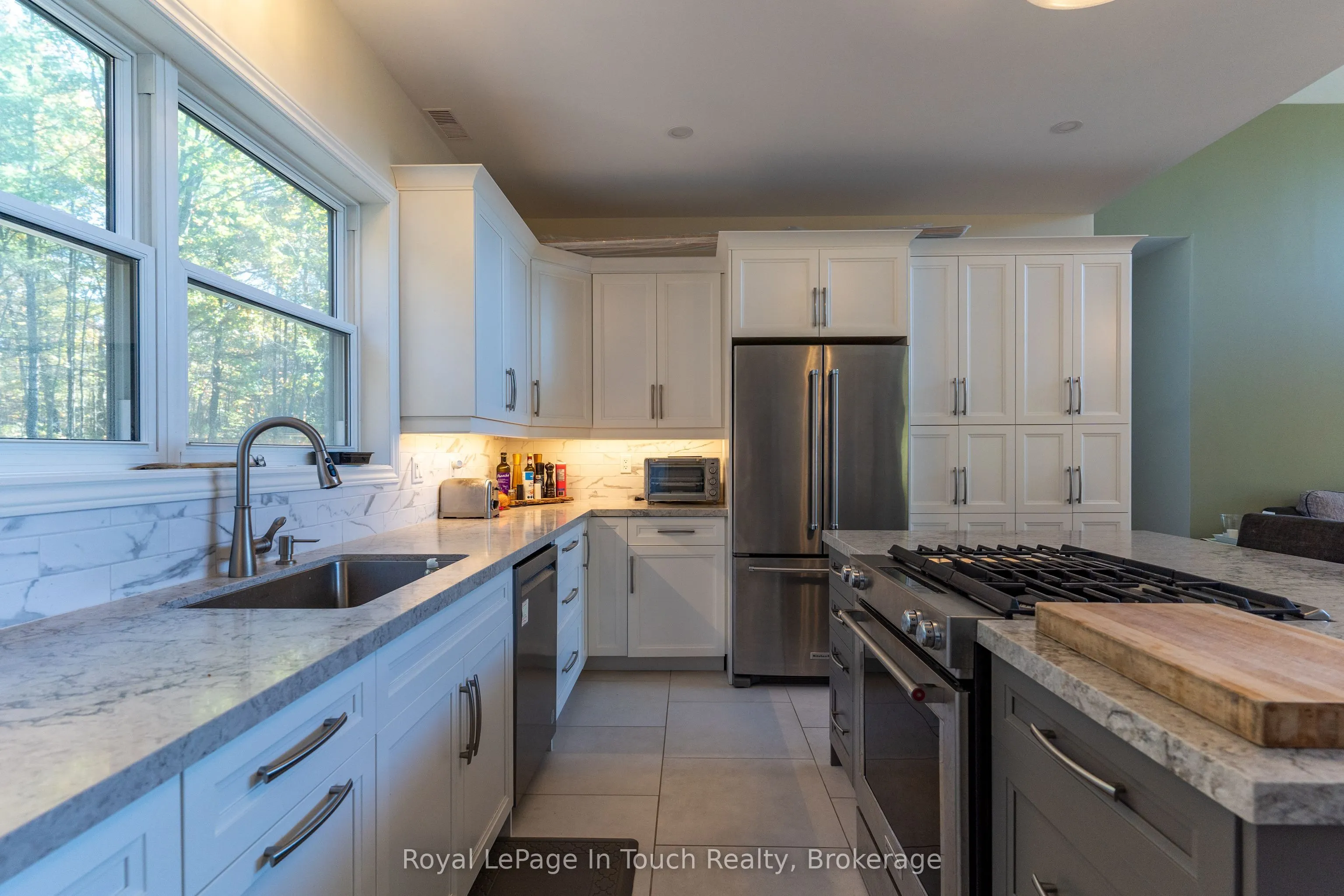 8814 Georgian Bay Shore