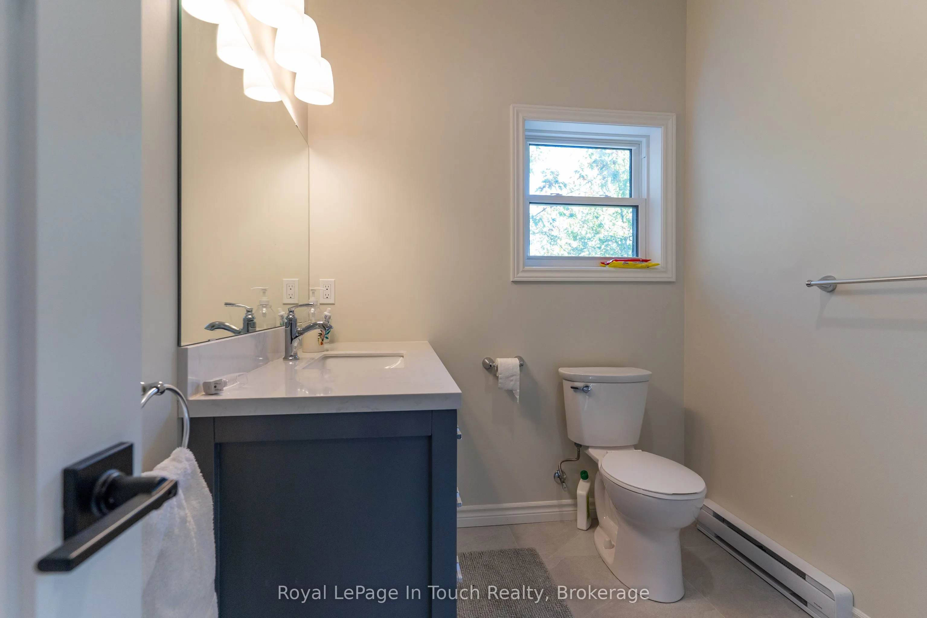 8814 Georgian Bay Shore