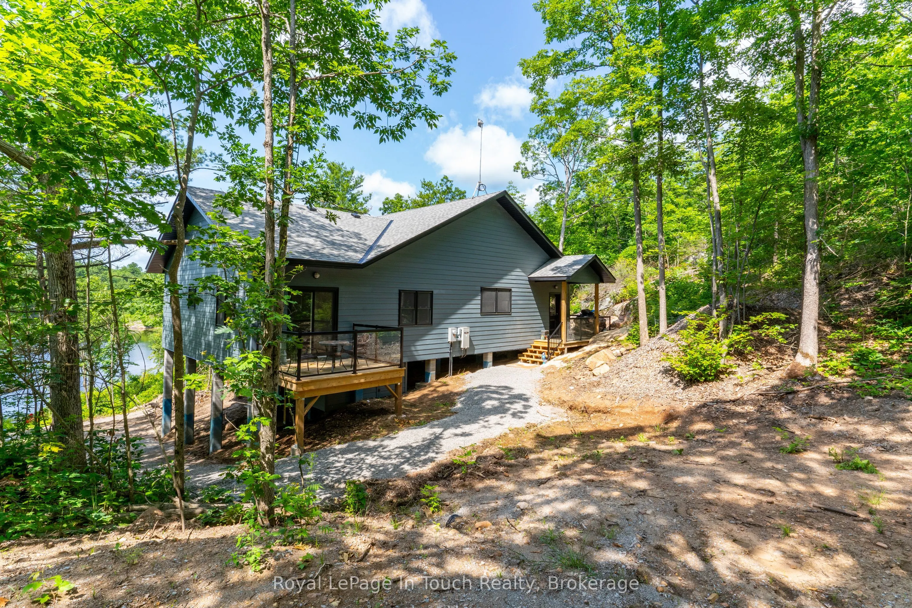 8814 Georgian Bay Shore