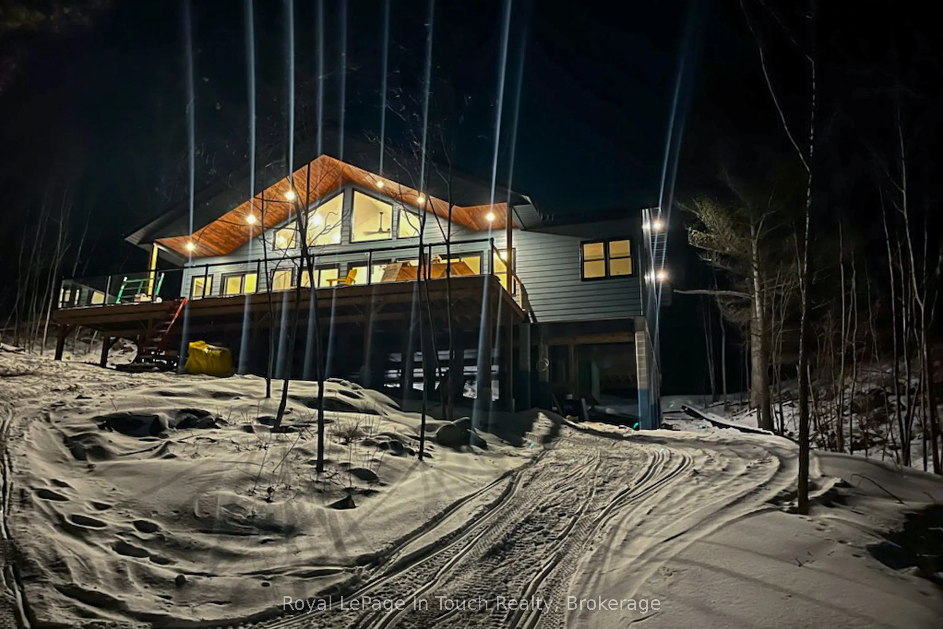 8814 Georgian Bay Shore