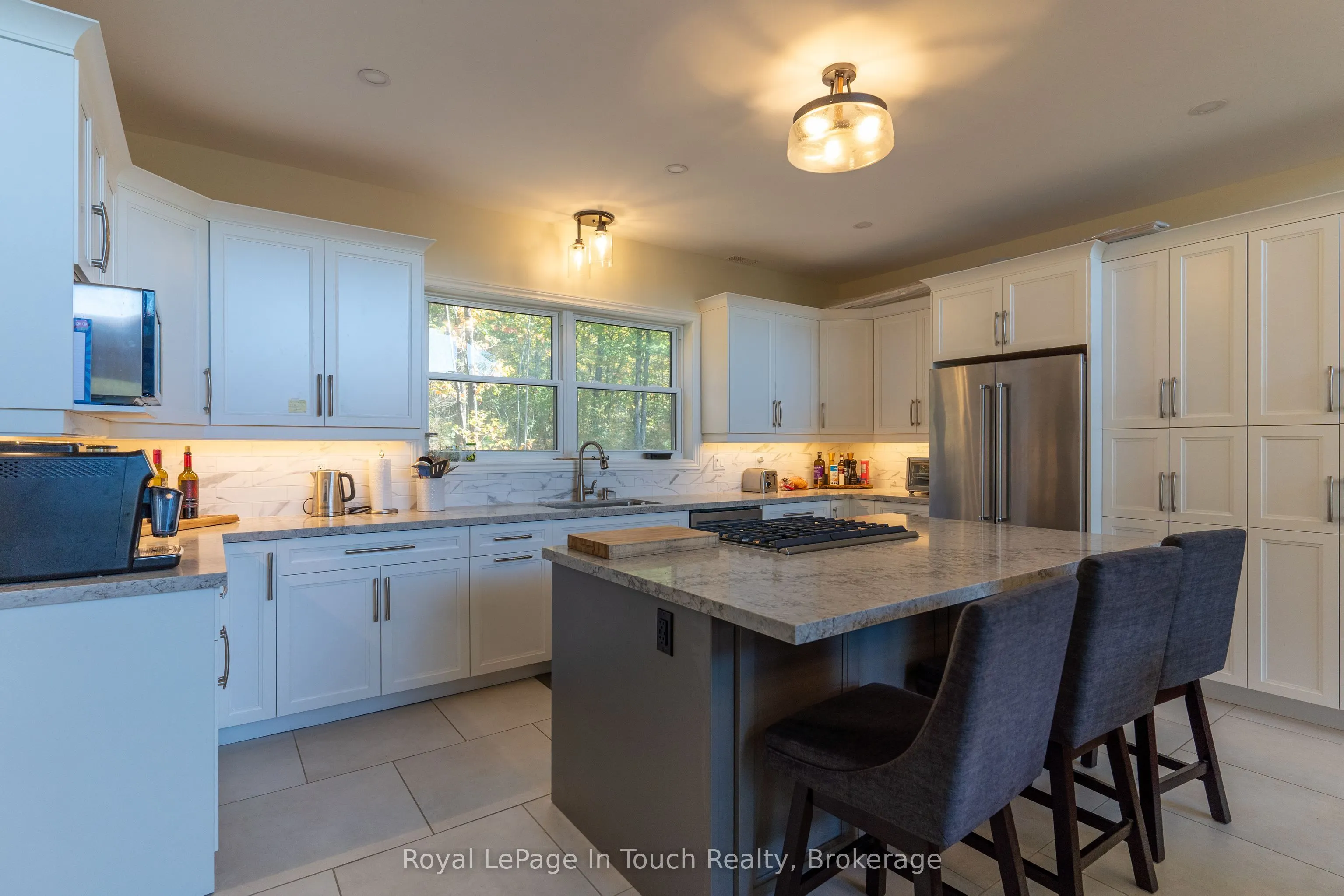8814 Georgian Bay Shore