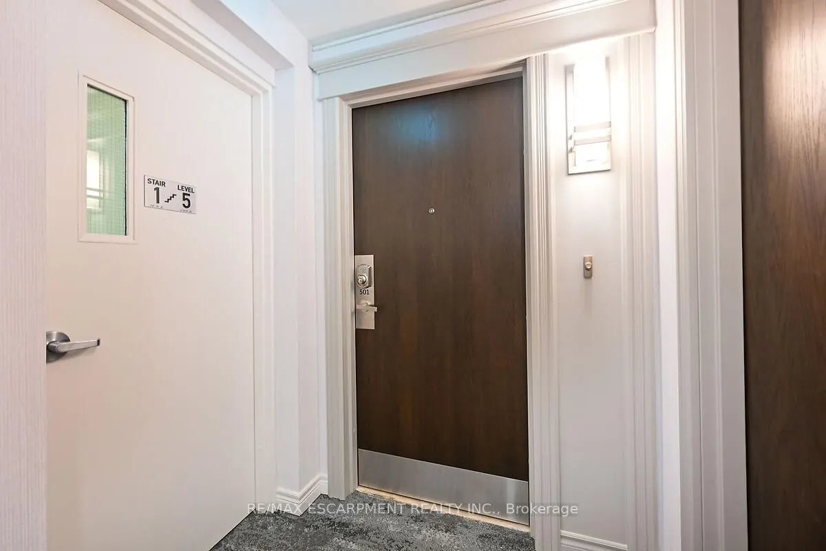 2000 Creekside Drive, #501