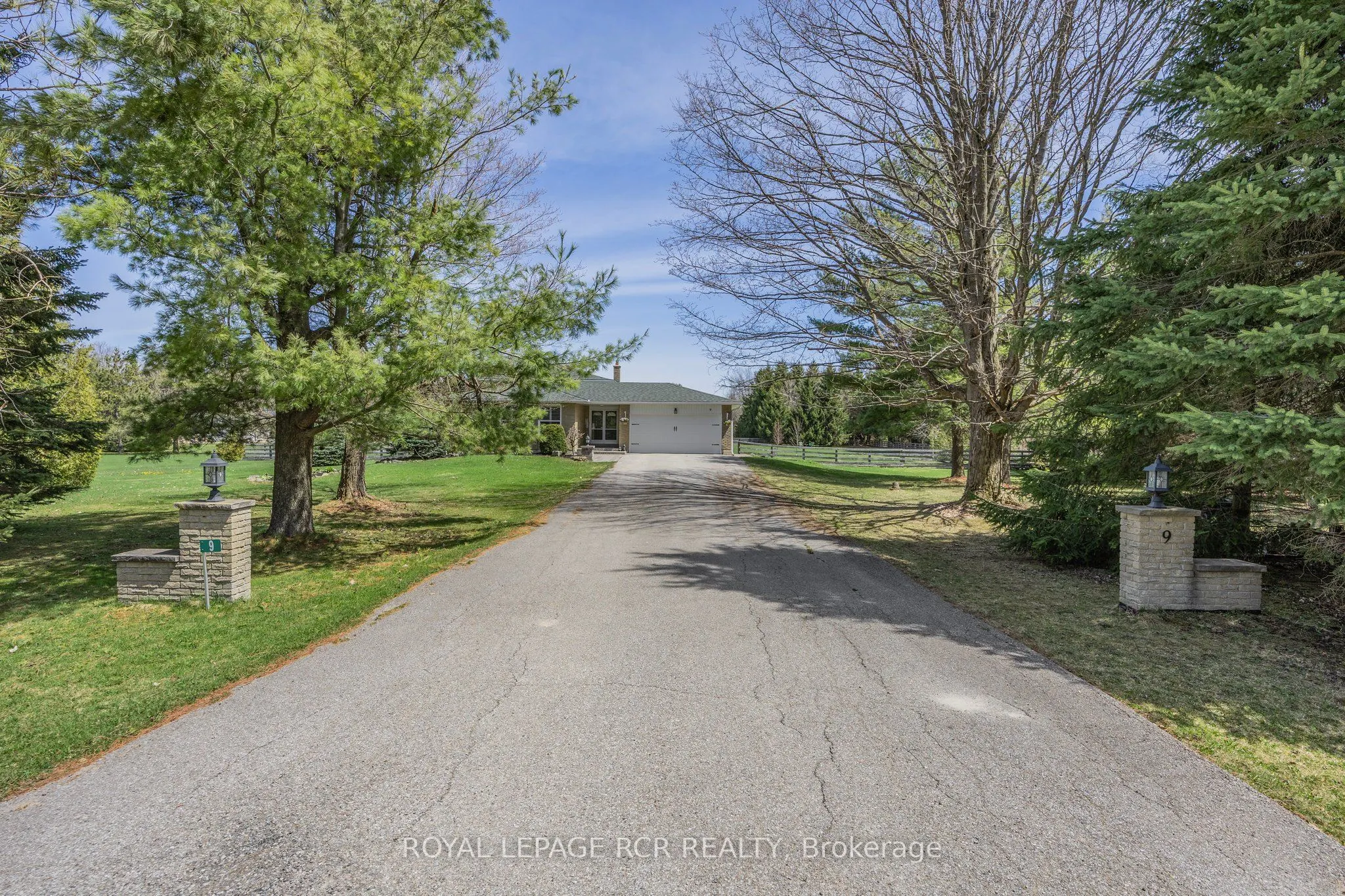 9 Woodland Road