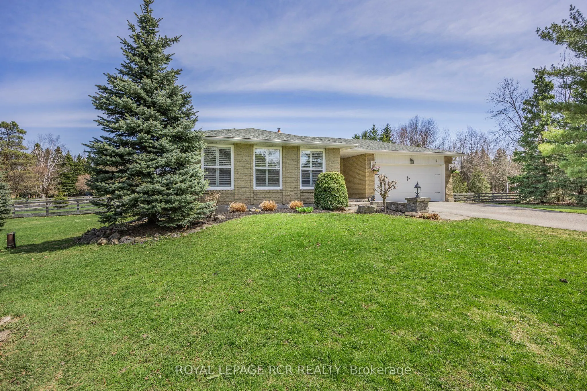 9 Woodland Road