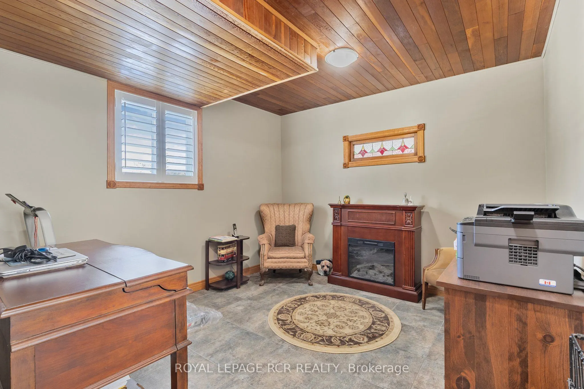 9 Woodland Road