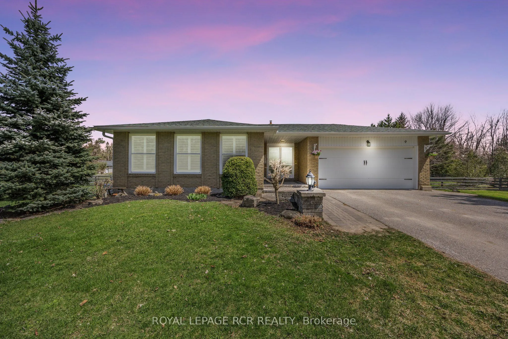 9 Woodland Road