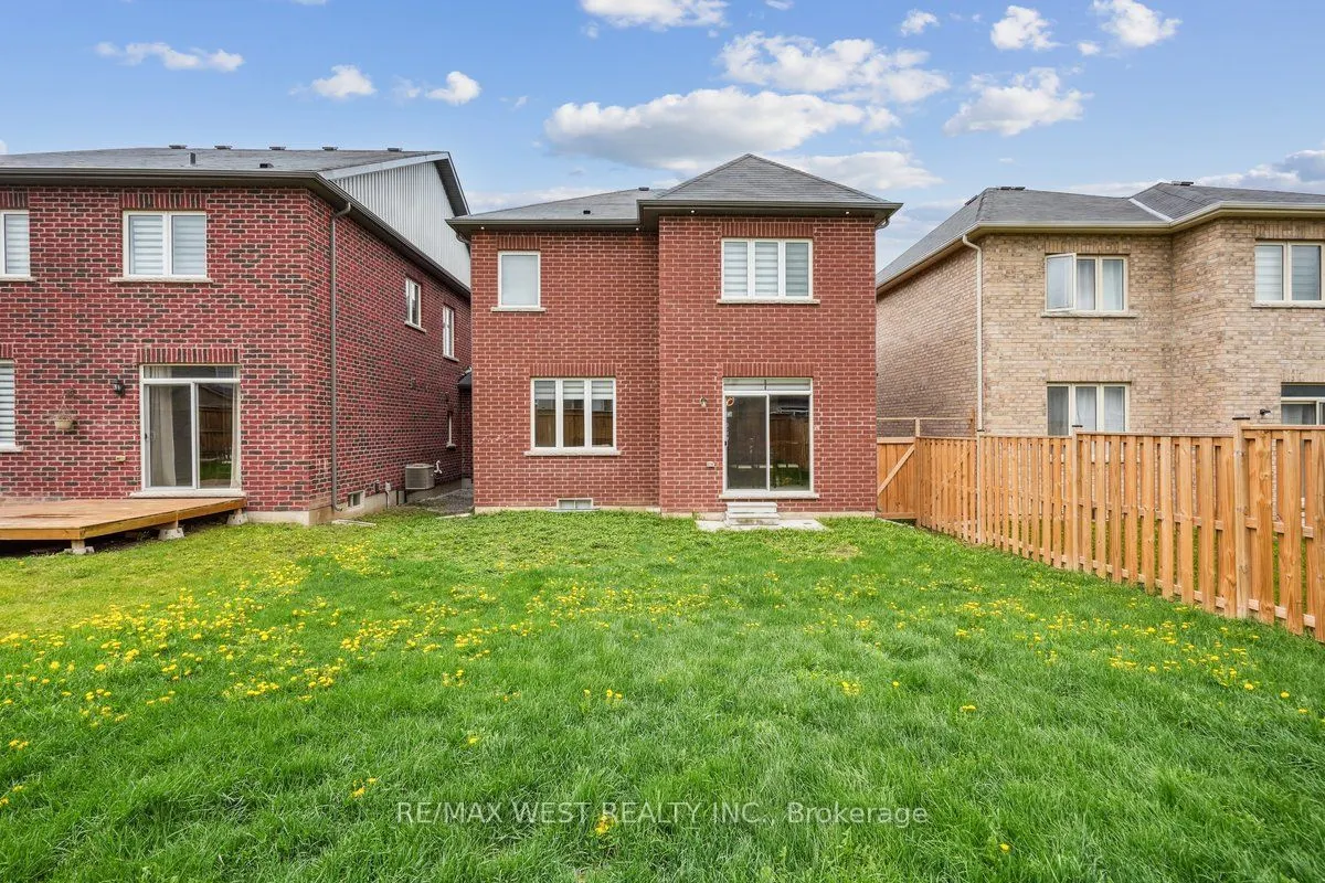 48 Northhill Avenue
