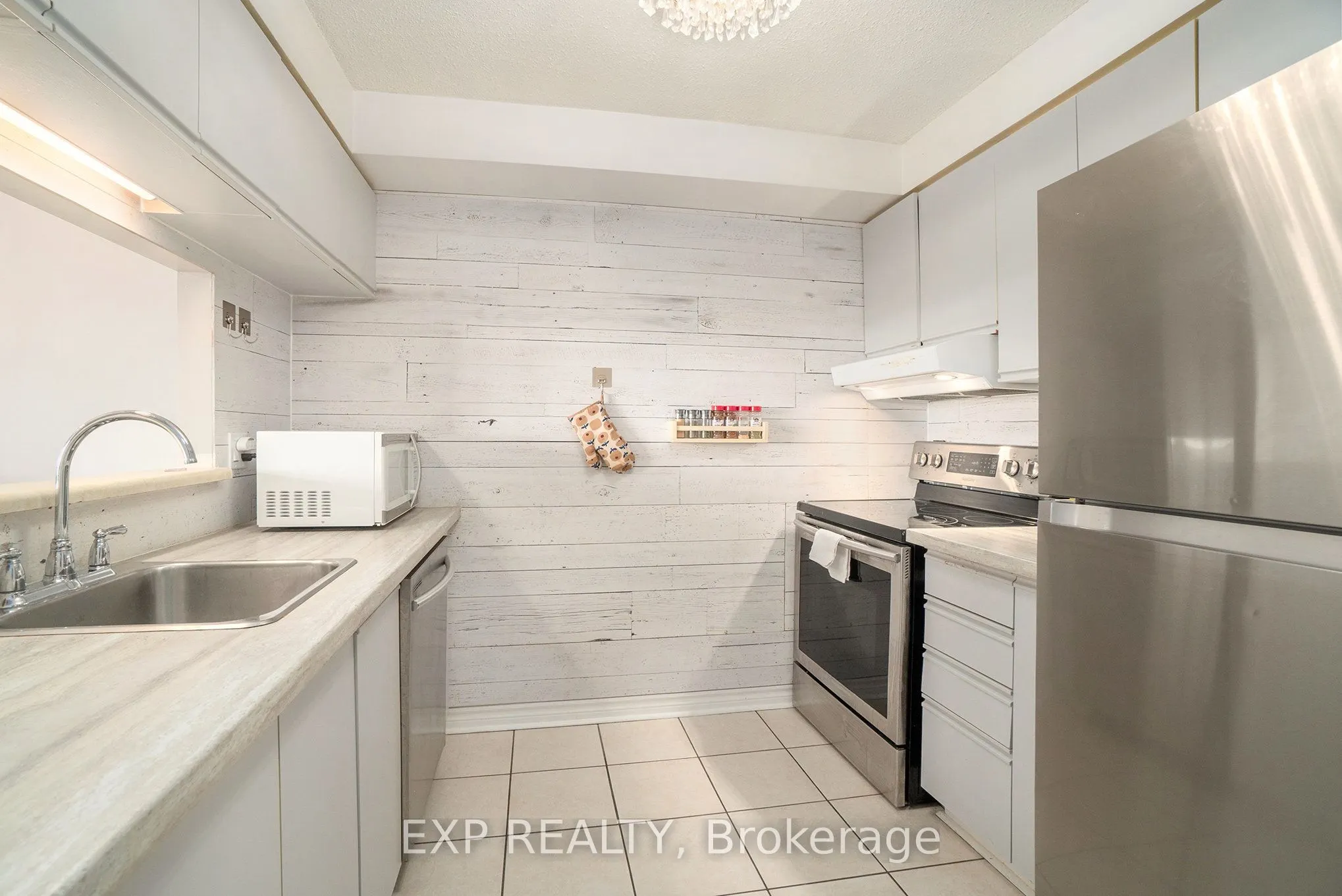 80 Sandcastle Drive, #1013