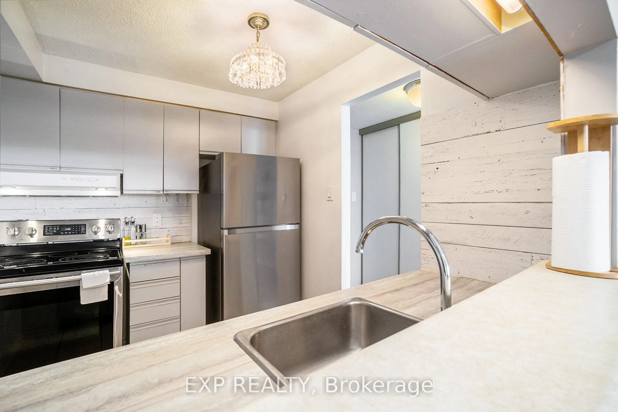 80 Sandcastle Drive, #1013