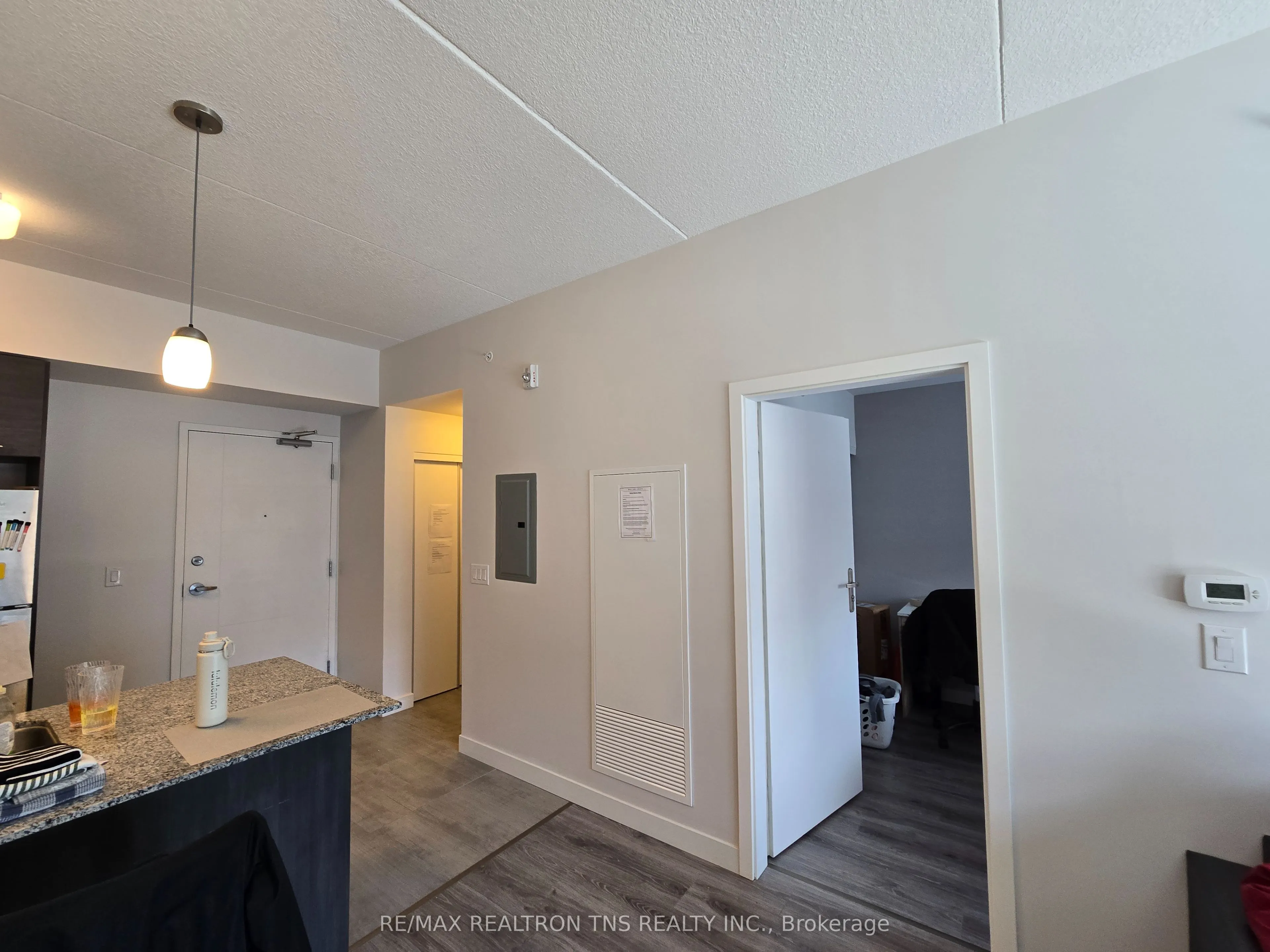 251 Hemlock Street, #712
