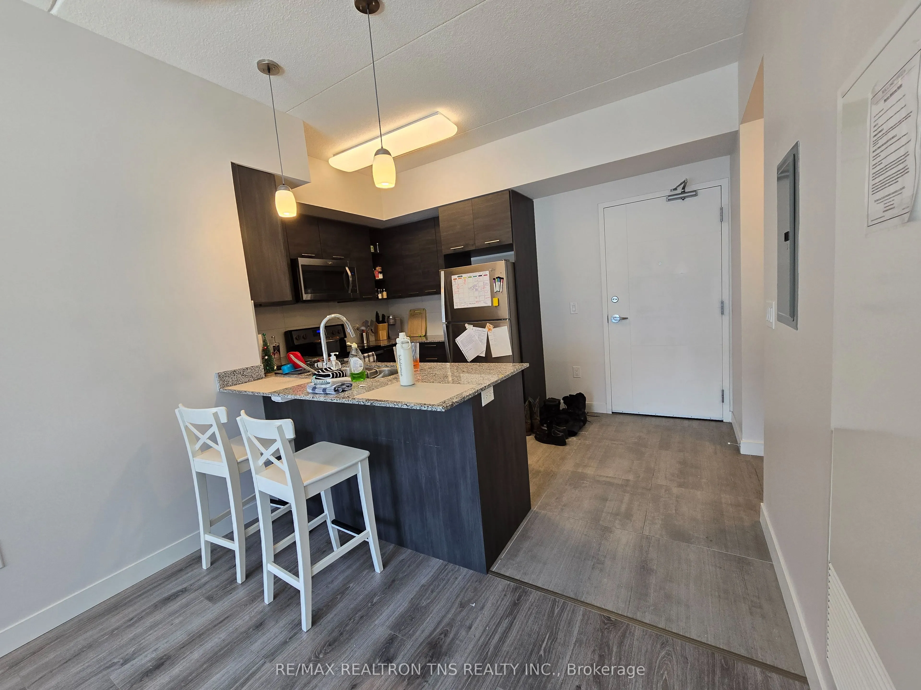 251 Hemlock Street, #712
