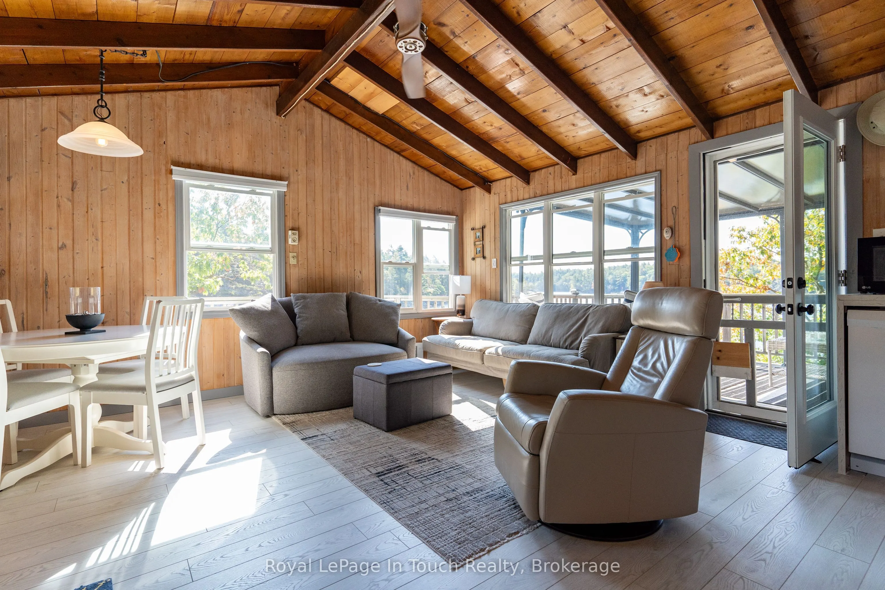 18588 Georgian Bay Shore