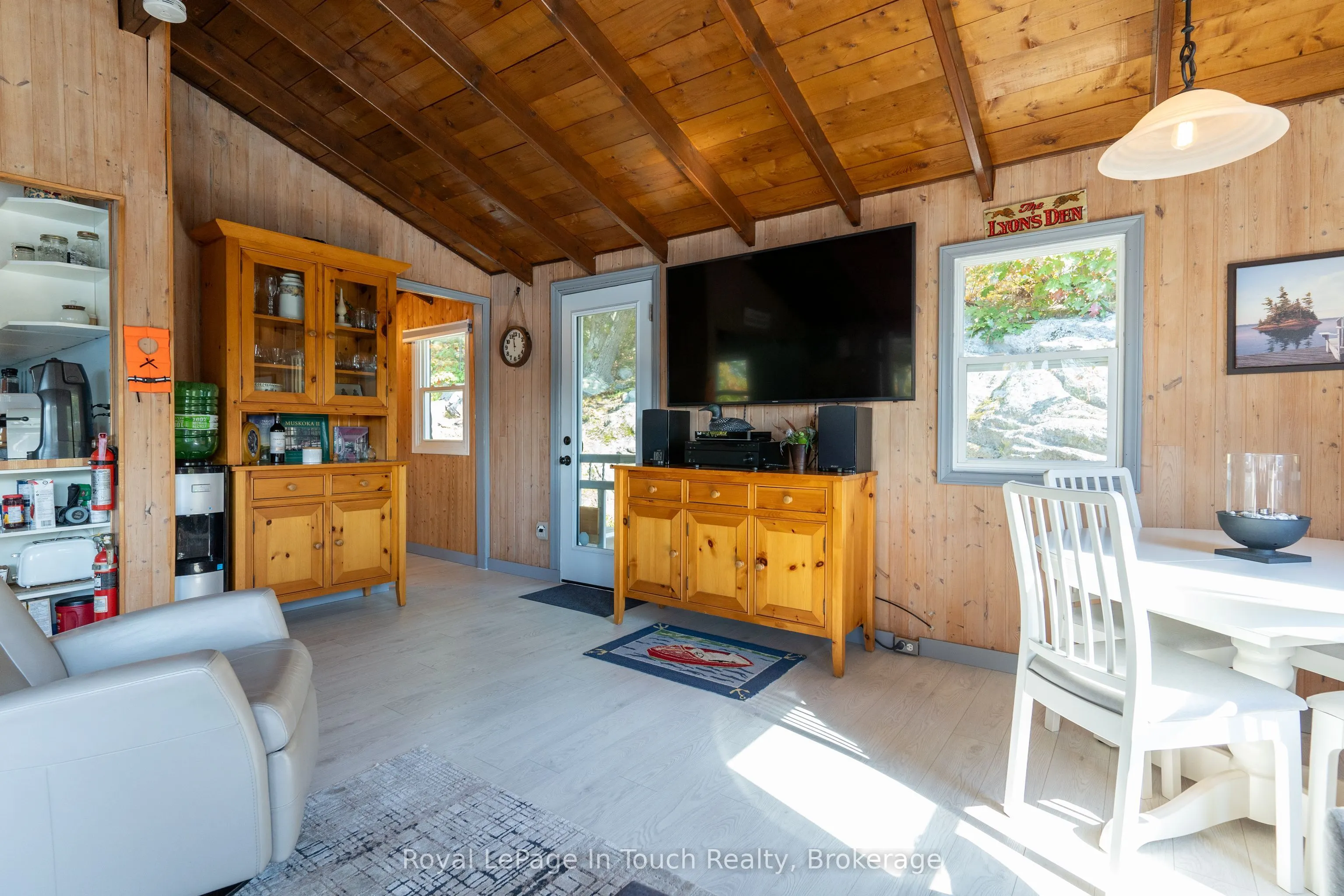 18588 Georgian Bay Shore